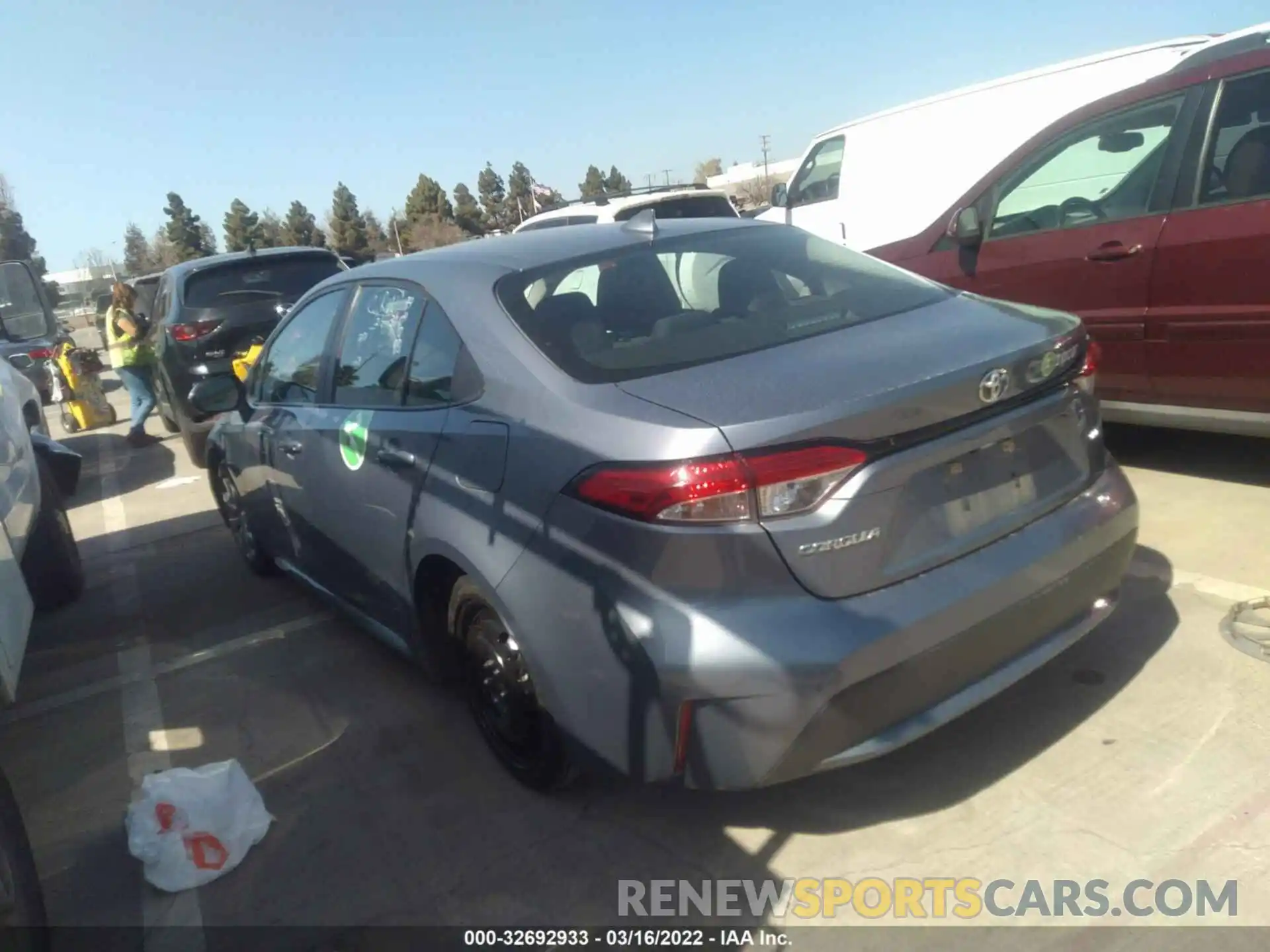 3 Photograph of a damaged car 5YFEPRAE4LP102895 TOYOTA COROLLA 2020