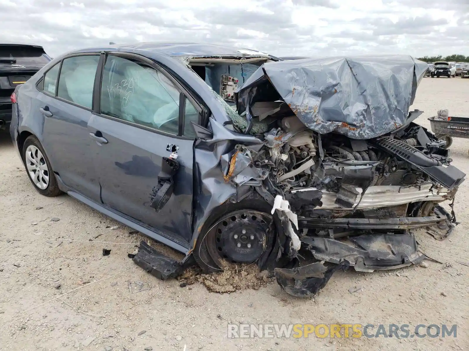 1 Photograph of a damaged car 5YFEPRAE4LP103349 TOYOTA COROLLA 2020