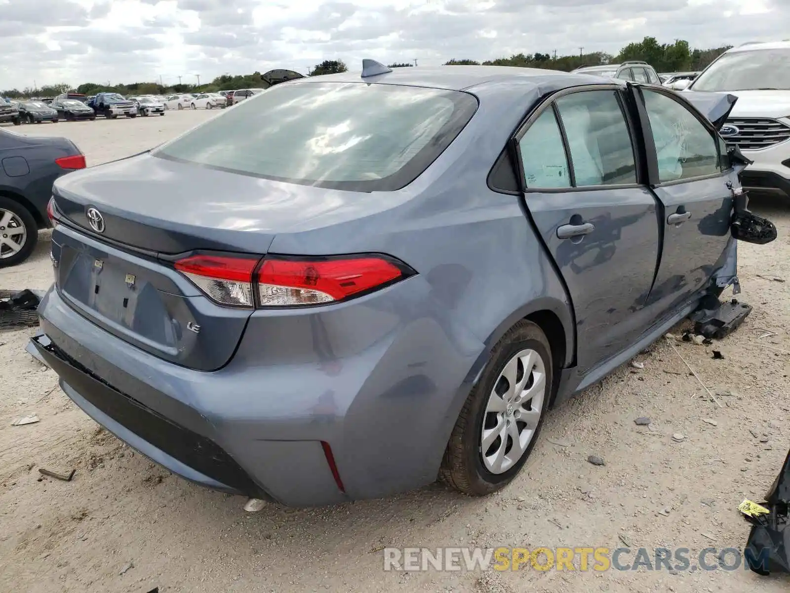 4 Photograph of a damaged car 5YFEPRAE4LP103349 TOYOTA COROLLA 2020