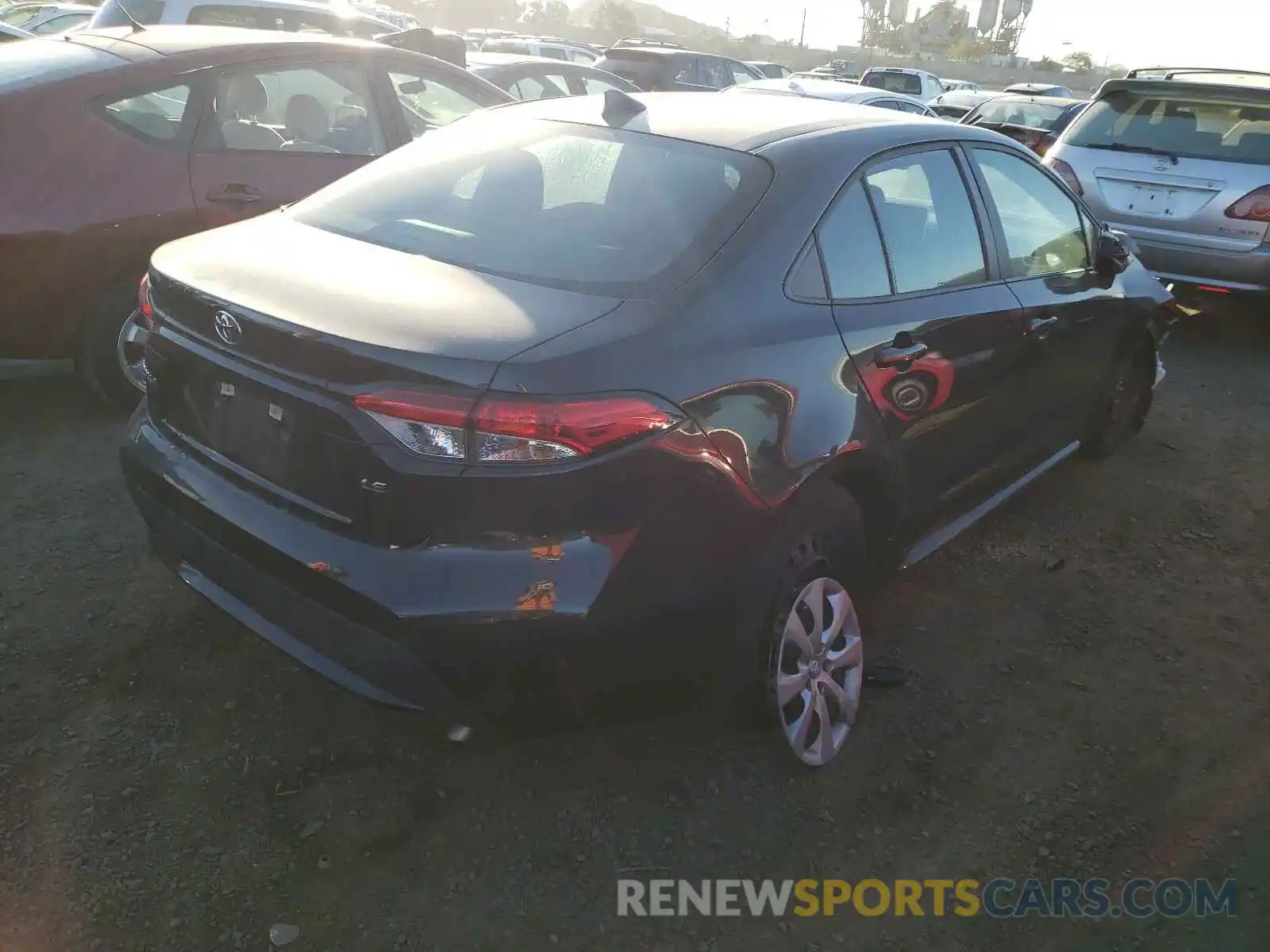 4 Photograph of a damaged car 5YFEPRAE4LP104436 TOYOTA COROLLA 2020