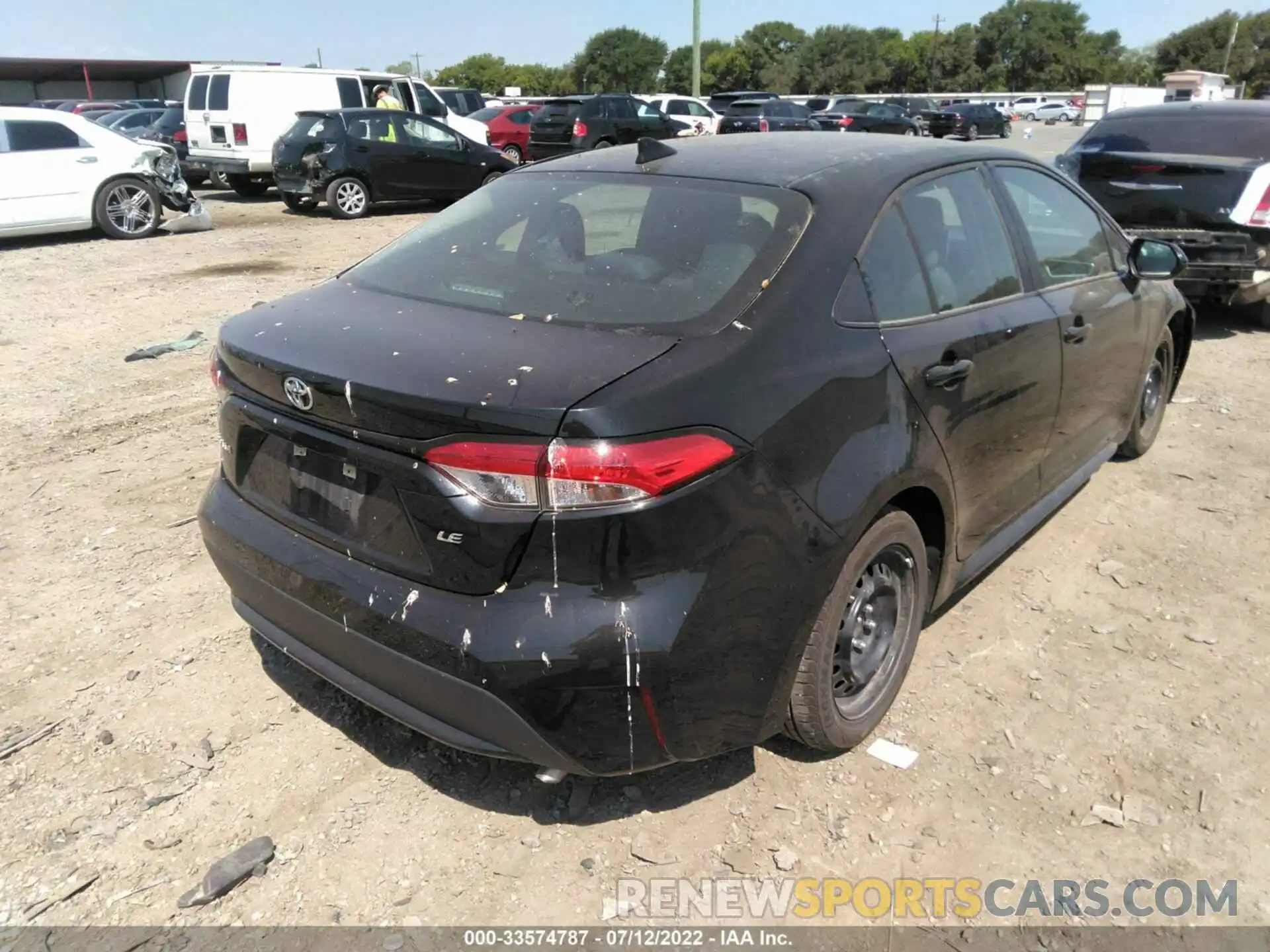 4 Photograph of a damaged car 5YFEPRAE4LP104470 TOYOTA COROLLA 2020