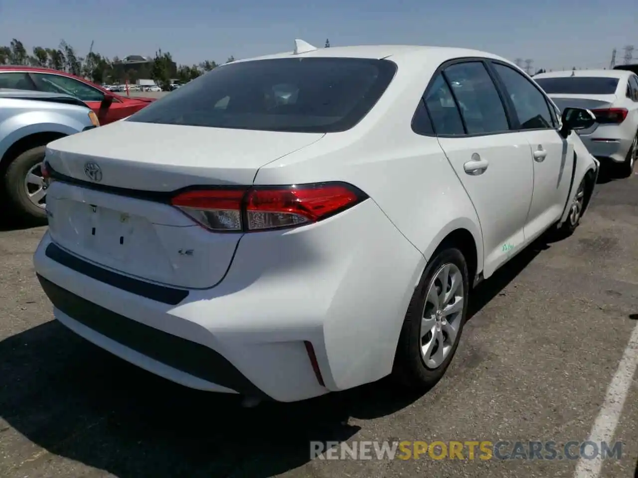 4 Photograph of a damaged car 5YFEPRAE4LP105019 TOYOTA COROLLA 2020