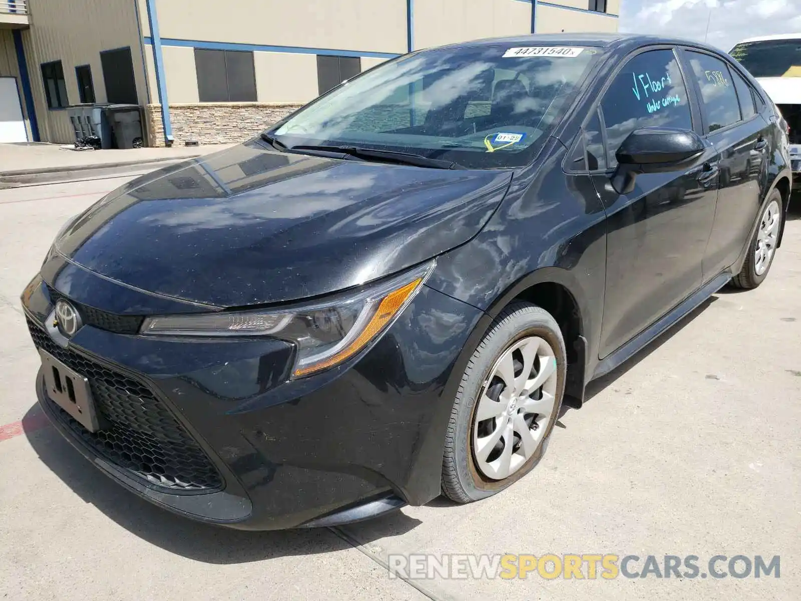 2 Photograph of a damaged car 5YFEPRAE4LP105246 TOYOTA COROLLA 2020