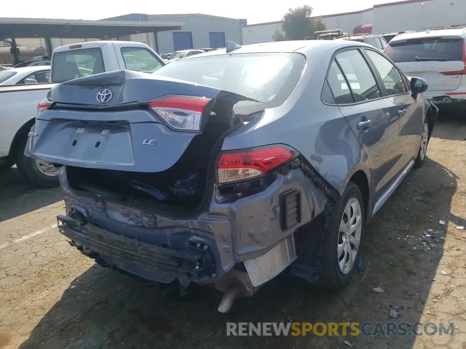 4 Photograph of a damaged car 5YFEPRAE4LP105389 TOYOTA COROLLA 2020