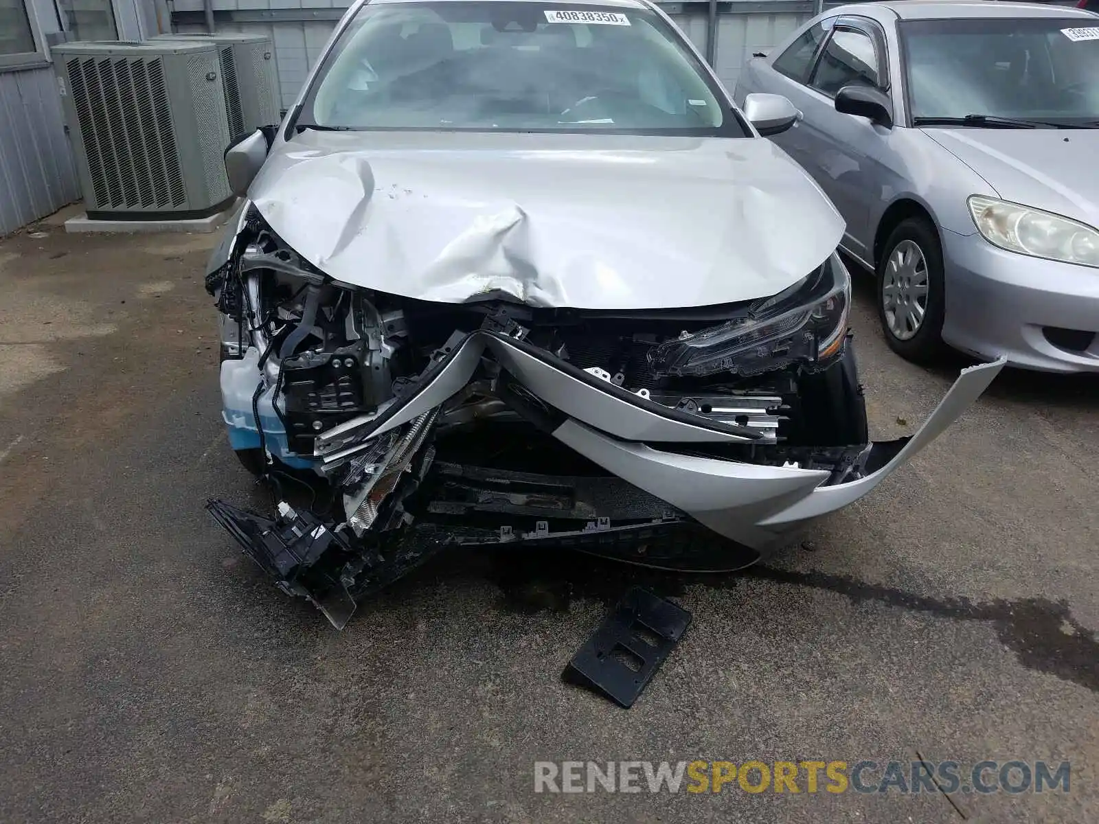 9 Photograph of a damaged car 5YFEPRAE4LP105666 TOYOTA COROLLA 2020