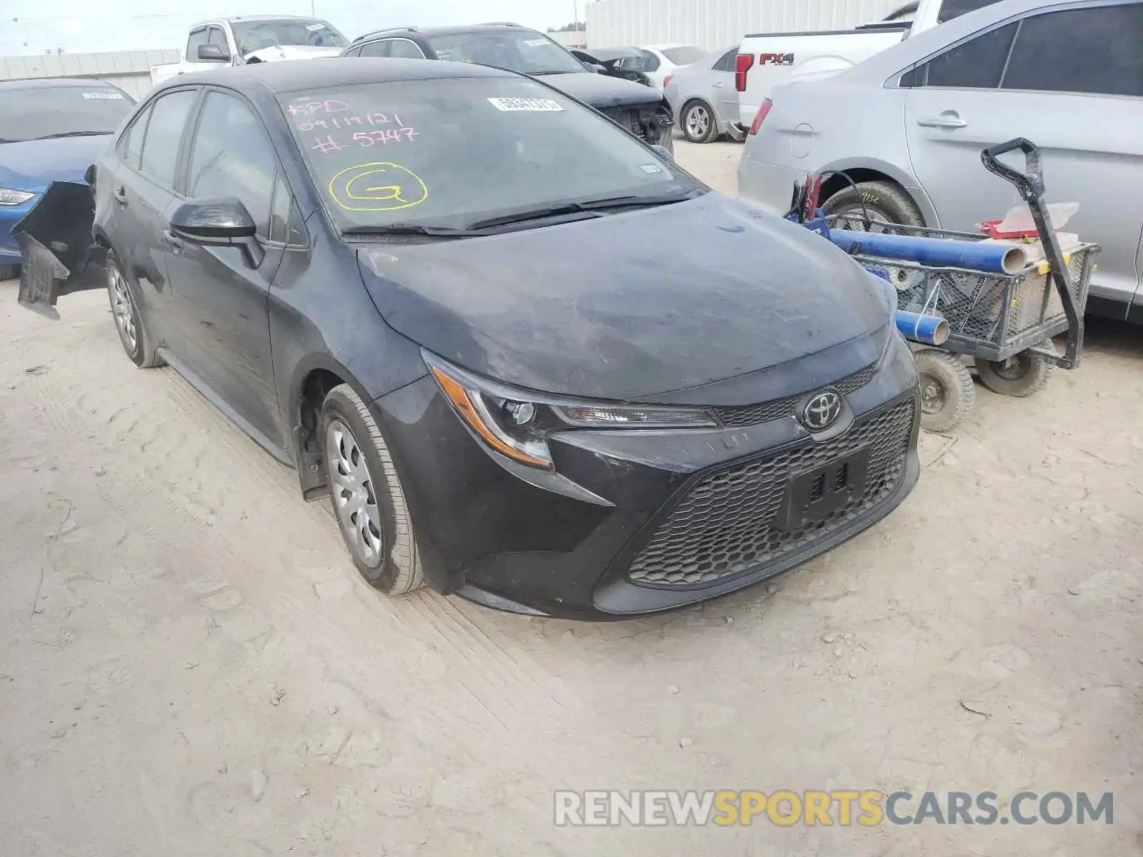 1 Photograph of a damaged car 5YFEPRAE4LP105747 TOYOTA COROLLA 2020