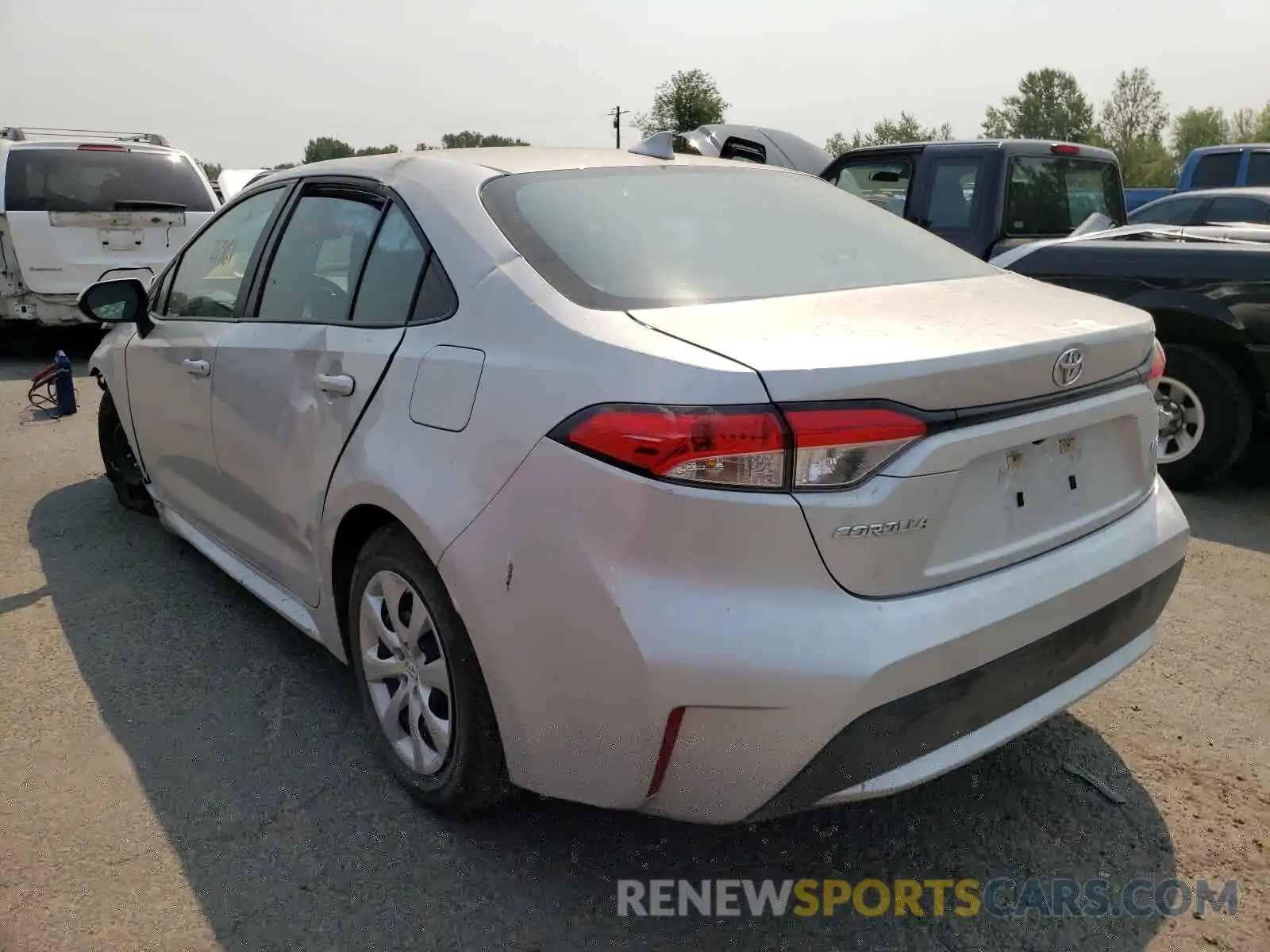 3 Photograph of a damaged car 5YFEPRAE4LP106011 TOYOTA COROLLA 2020