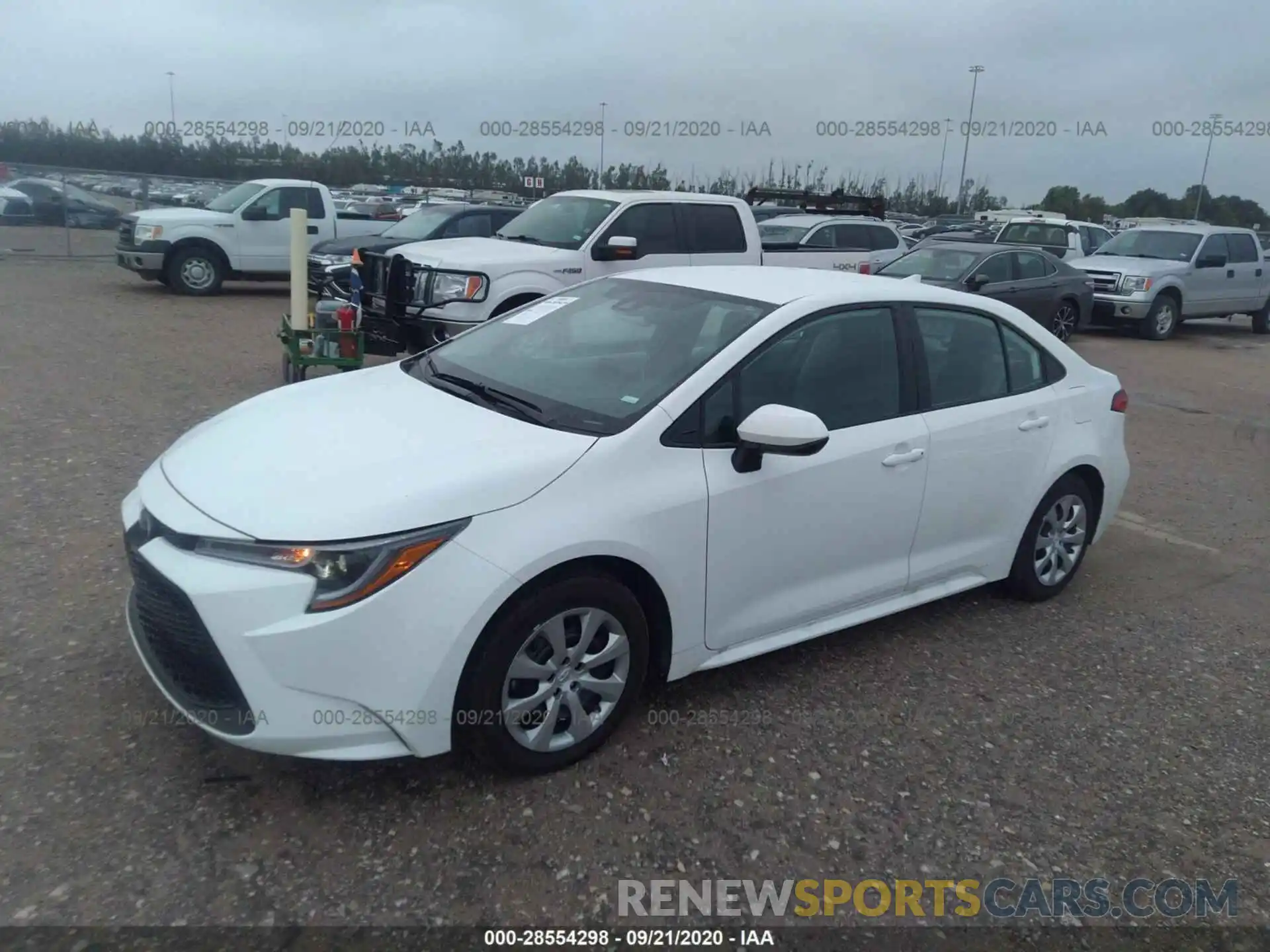 2 Photograph of a damaged car 5YFEPRAE4LP106347 TOYOTA COROLLA 2020