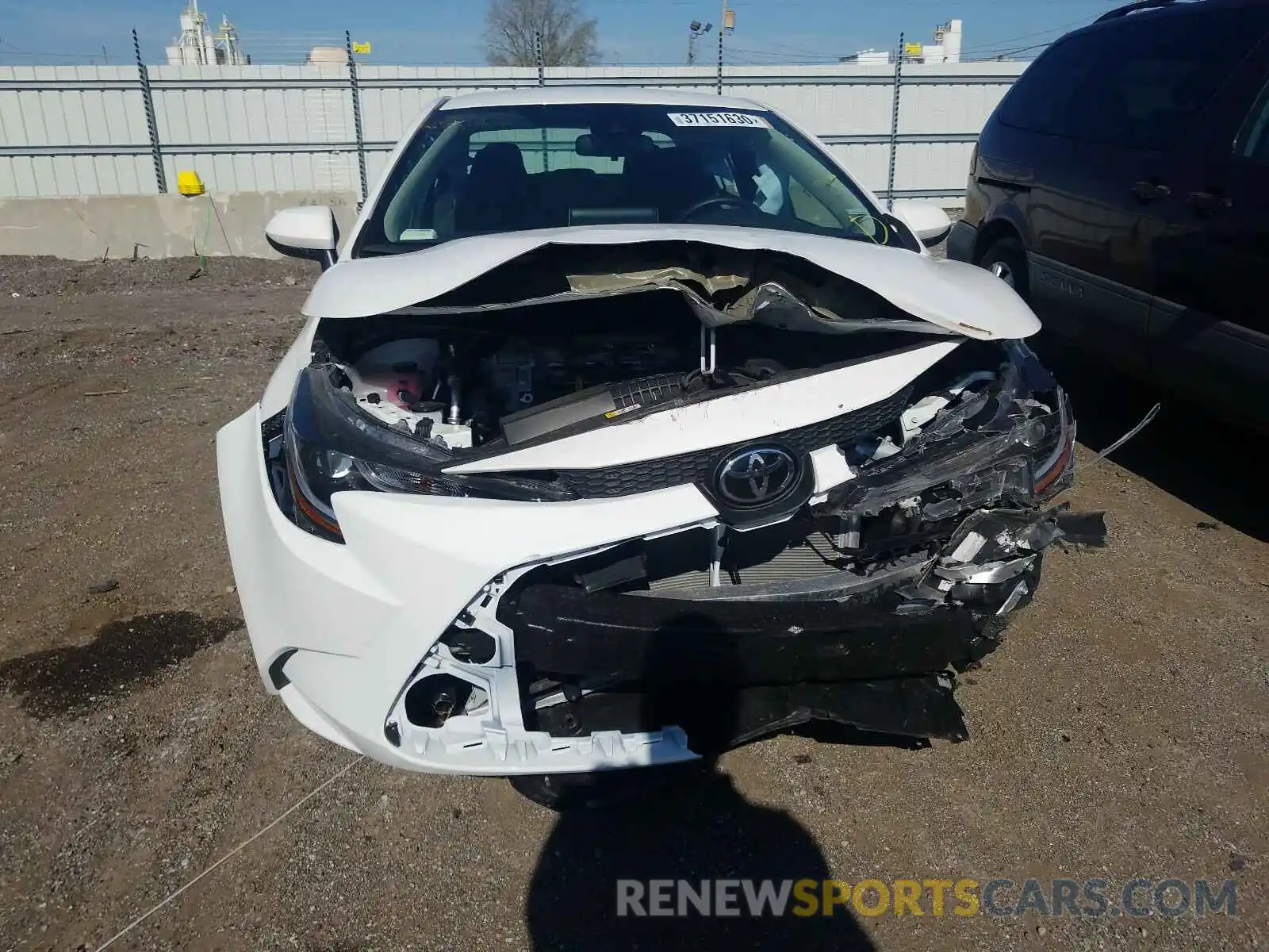 9 Photograph of a damaged car 5YFEPRAE4LP106428 TOYOTA COROLLA 2020