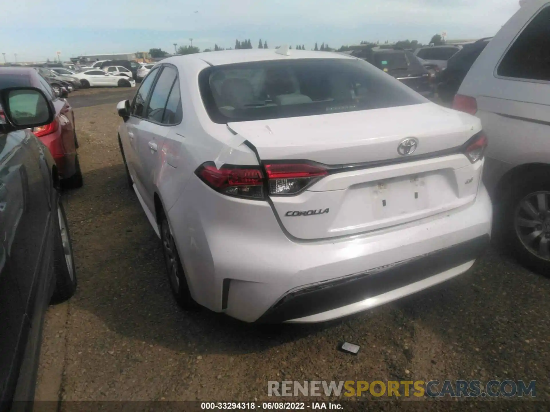 3 Photograph of a damaged car 5YFEPRAE4LP106719 TOYOTA COROLLA 2020