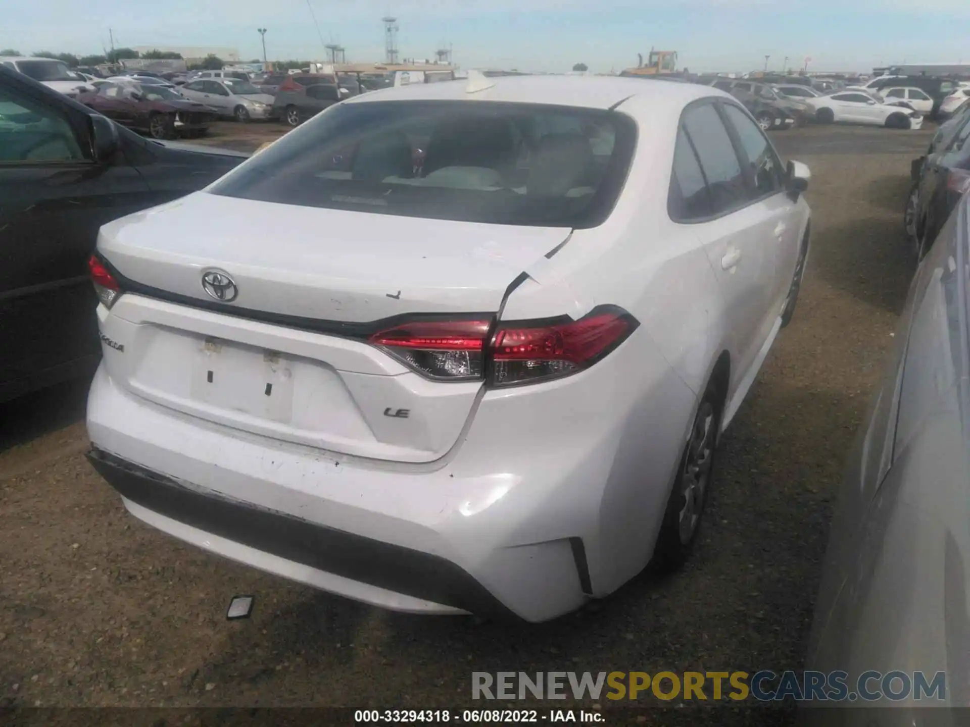 4 Photograph of a damaged car 5YFEPRAE4LP106719 TOYOTA COROLLA 2020