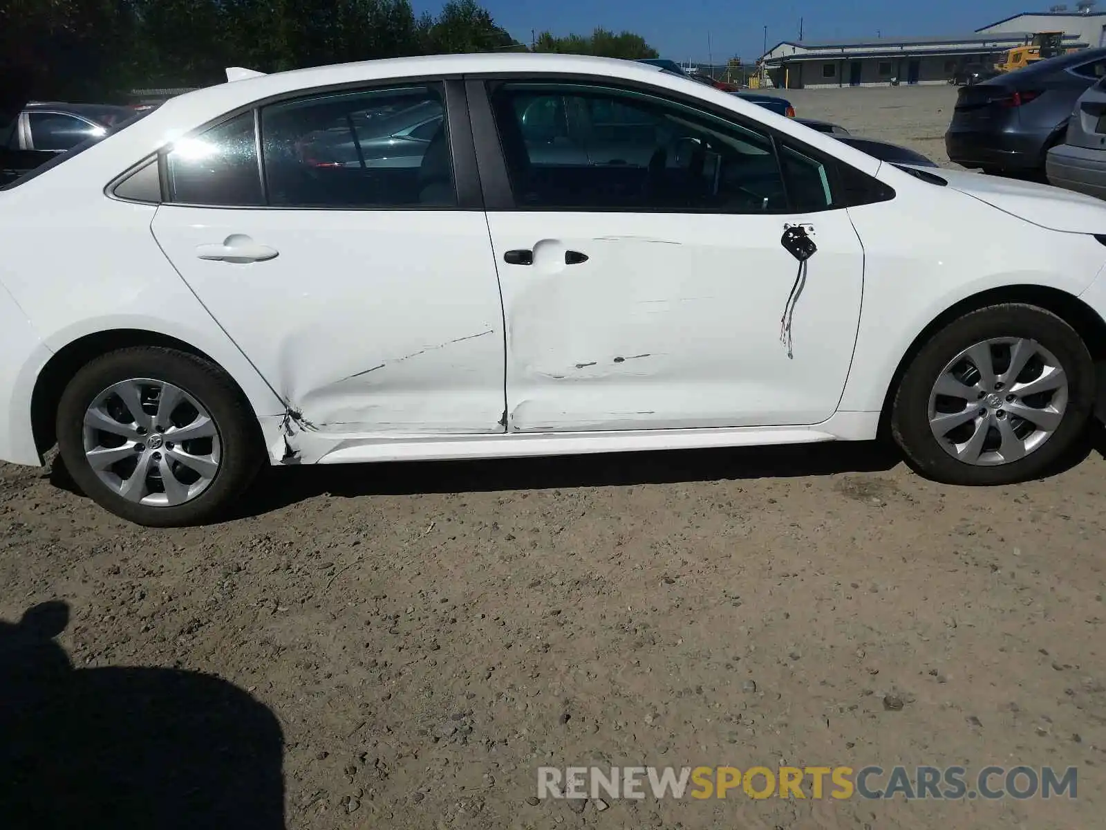 9 Photograph of a damaged car 5YFEPRAE4LP107059 TOYOTA COROLLA 2020