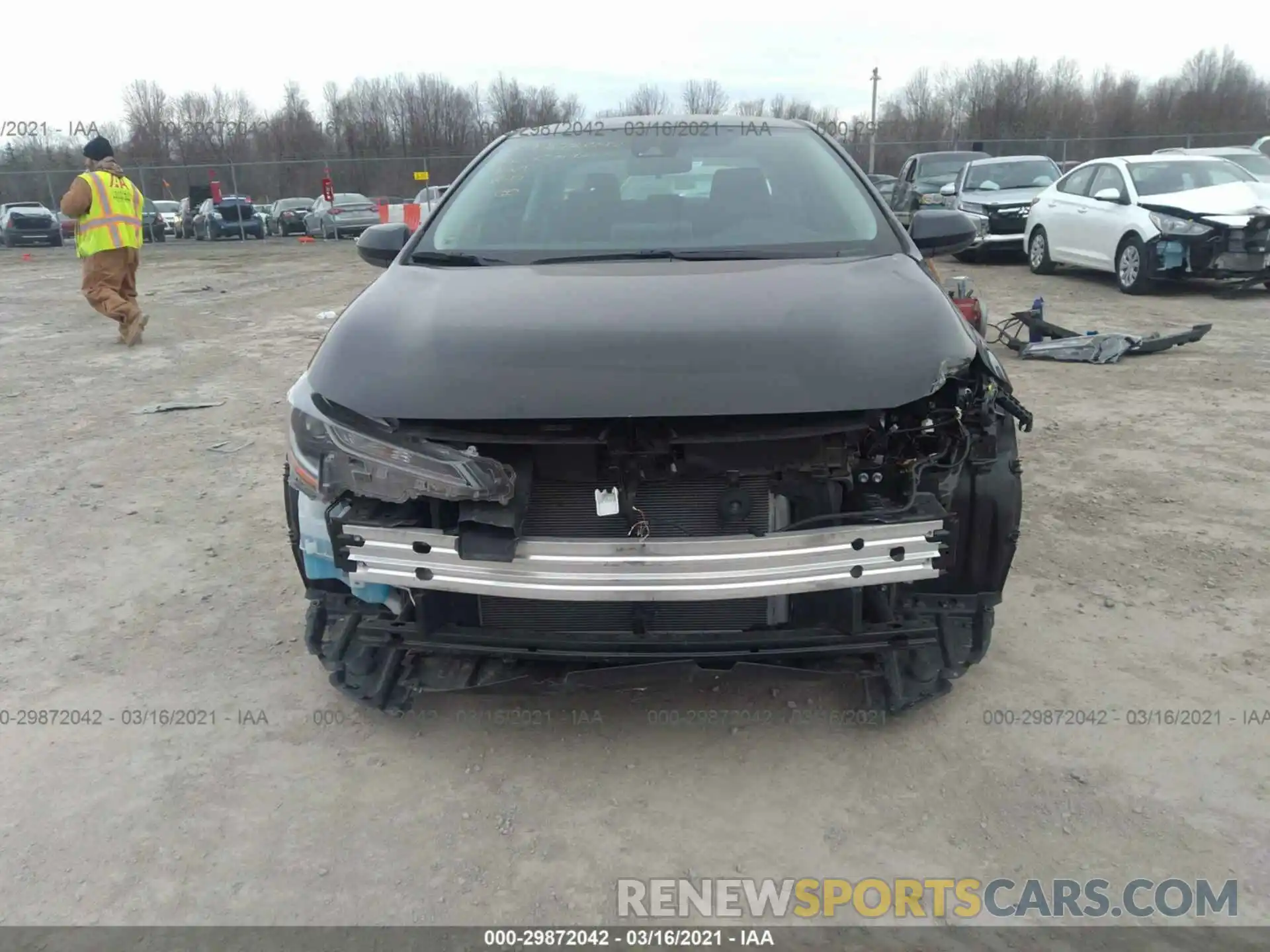 6 Photograph of a damaged car 5YFEPRAE4LP109023 TOYOTA COROLLA 2020