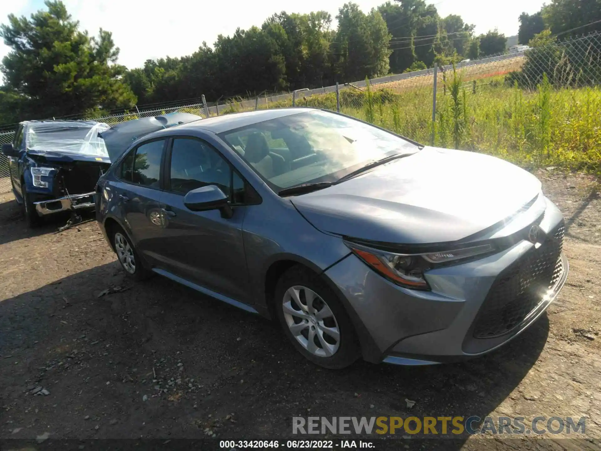 1 Photograph of a damaged car 5YFEPRAE4LP109104 TOYOTA COROLLA 2020