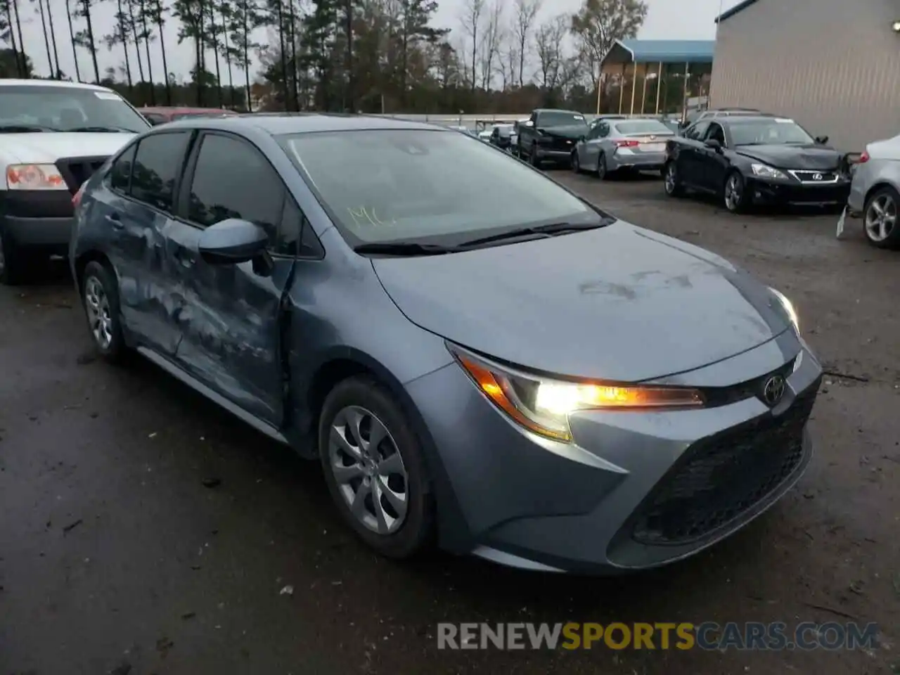 1 Photograph of a damaged car 5YFEPRAE4LP110205 TOYOTA COROLLA 2020