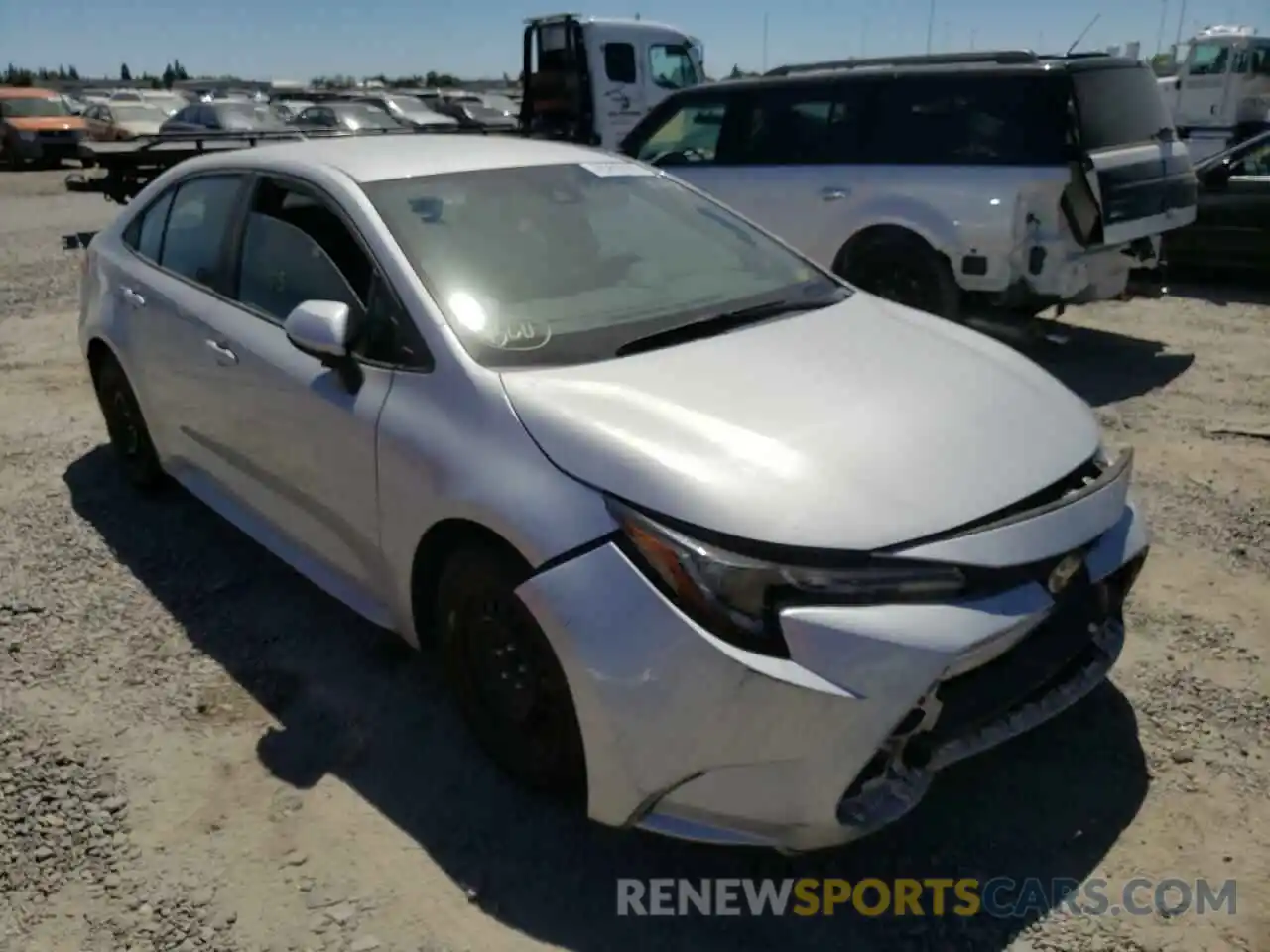 1 Photograph of a damaged car 5YFEPRAE4LP110284 TOYOTA COROLLA 2020