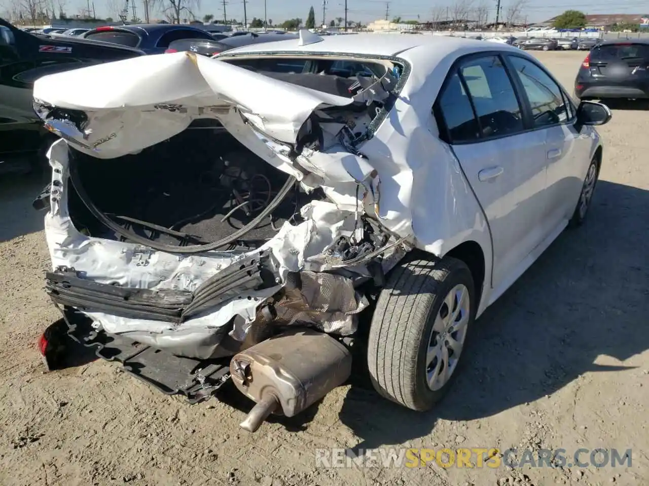 4 Photograph of a damaged car 5YFEPRAE4LP110379 TOYOTA COROLLA 2020