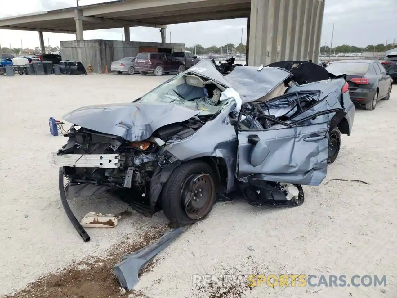 2 Photograph of a damaged car 5YFEPRAE4LP110737 TOYOTA COROLLA 2020