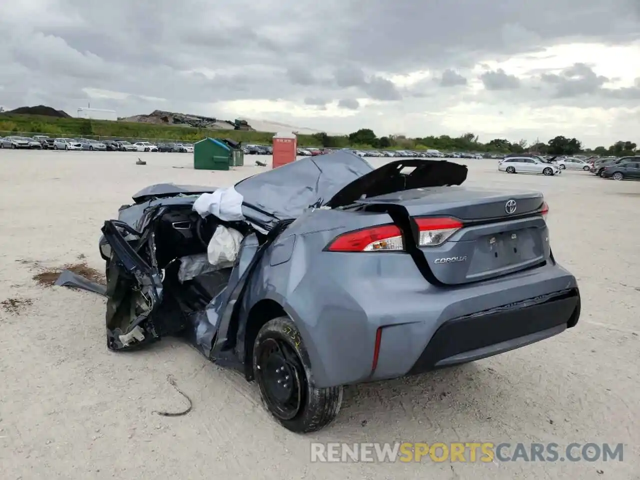 3 Photograph of a damaged car 5YFEPRAE4LP110737 TOYOTA COROLLA 2020