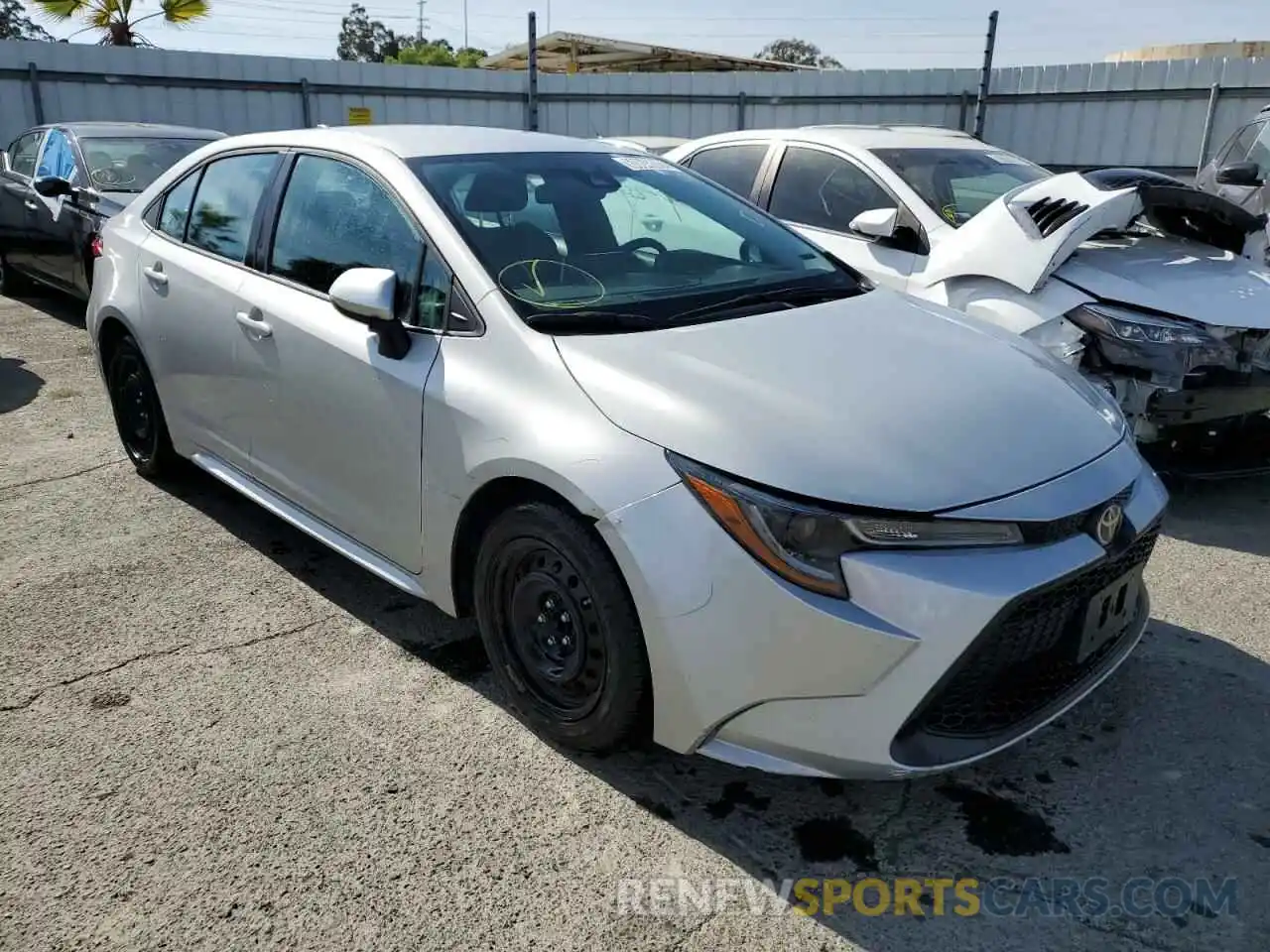 1 Photograph of a damaged car 5YFEPRAE4LP110818 TOYOTA COROLLA 2020