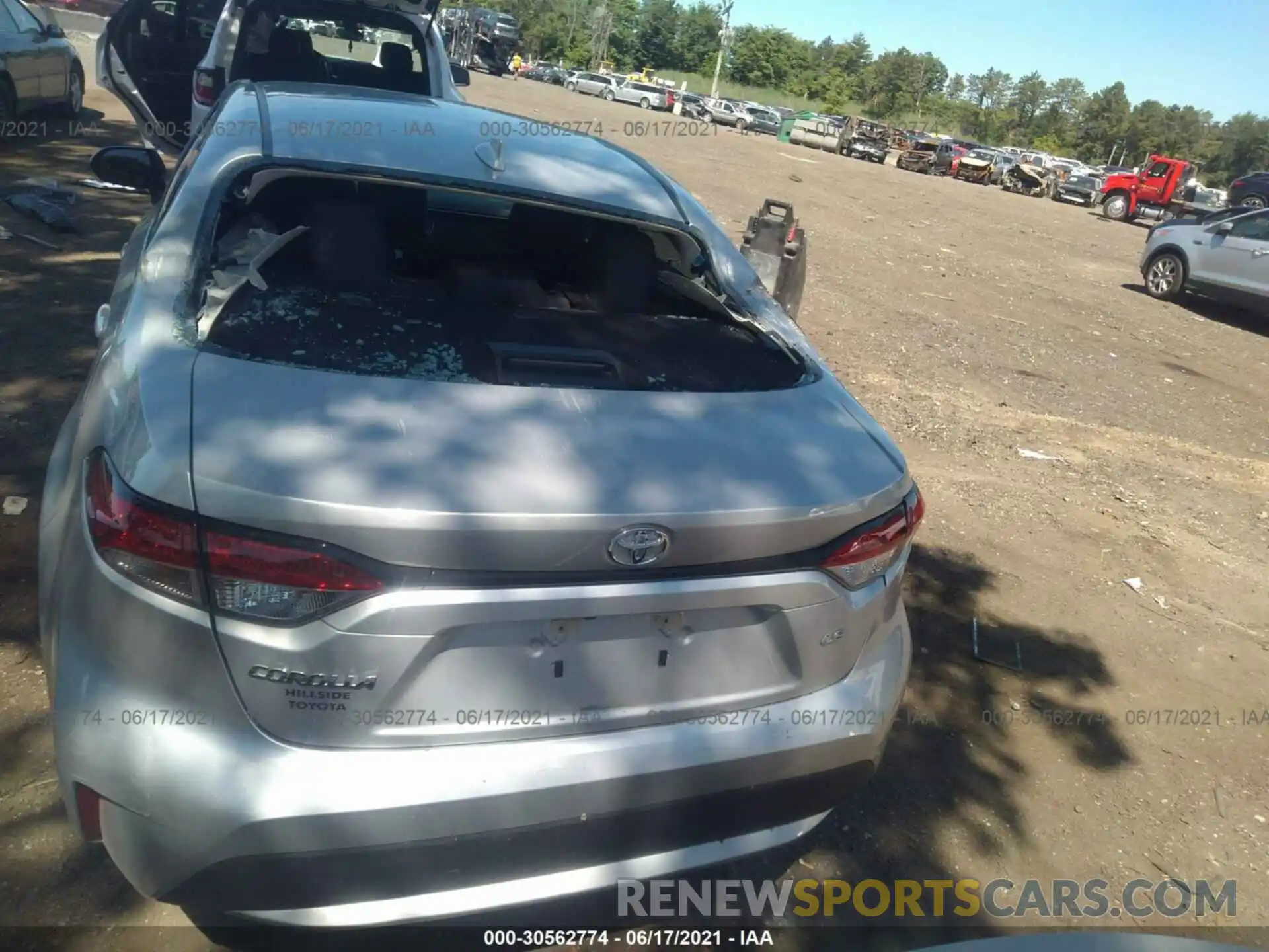 6 Photograph of a damaged car 5YFEPRAE4LP114562 TOYOTA COROLLA 2020