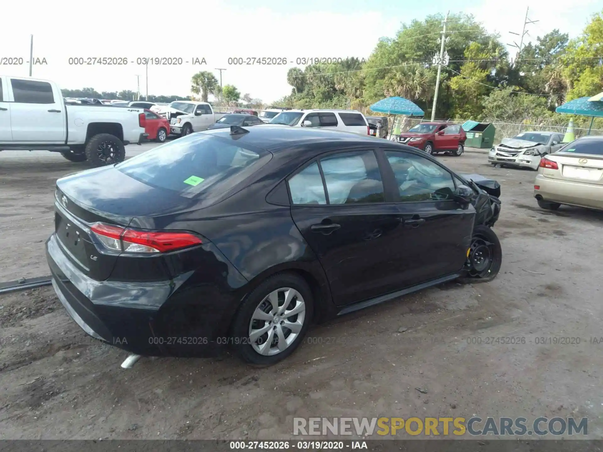 4 Photograph of a damaged car 5YFEPRAE4LP115582 TOYOTA COROLLA 2020