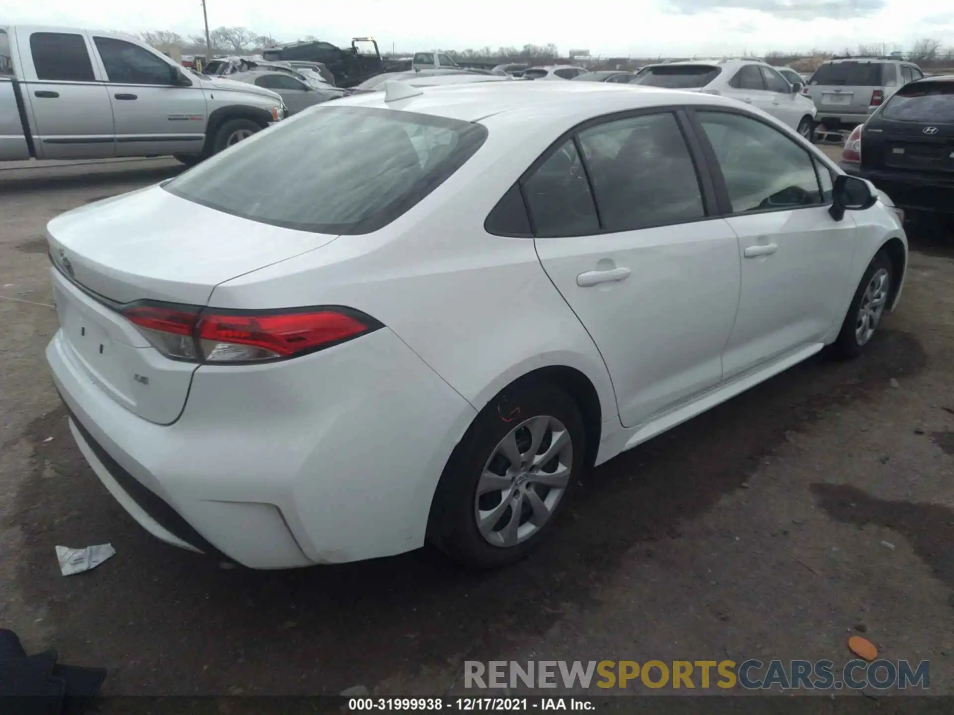 4 Photograph of a damaged car 5YFEPRAE4LP115985 TOYOTA COROLLA 2020