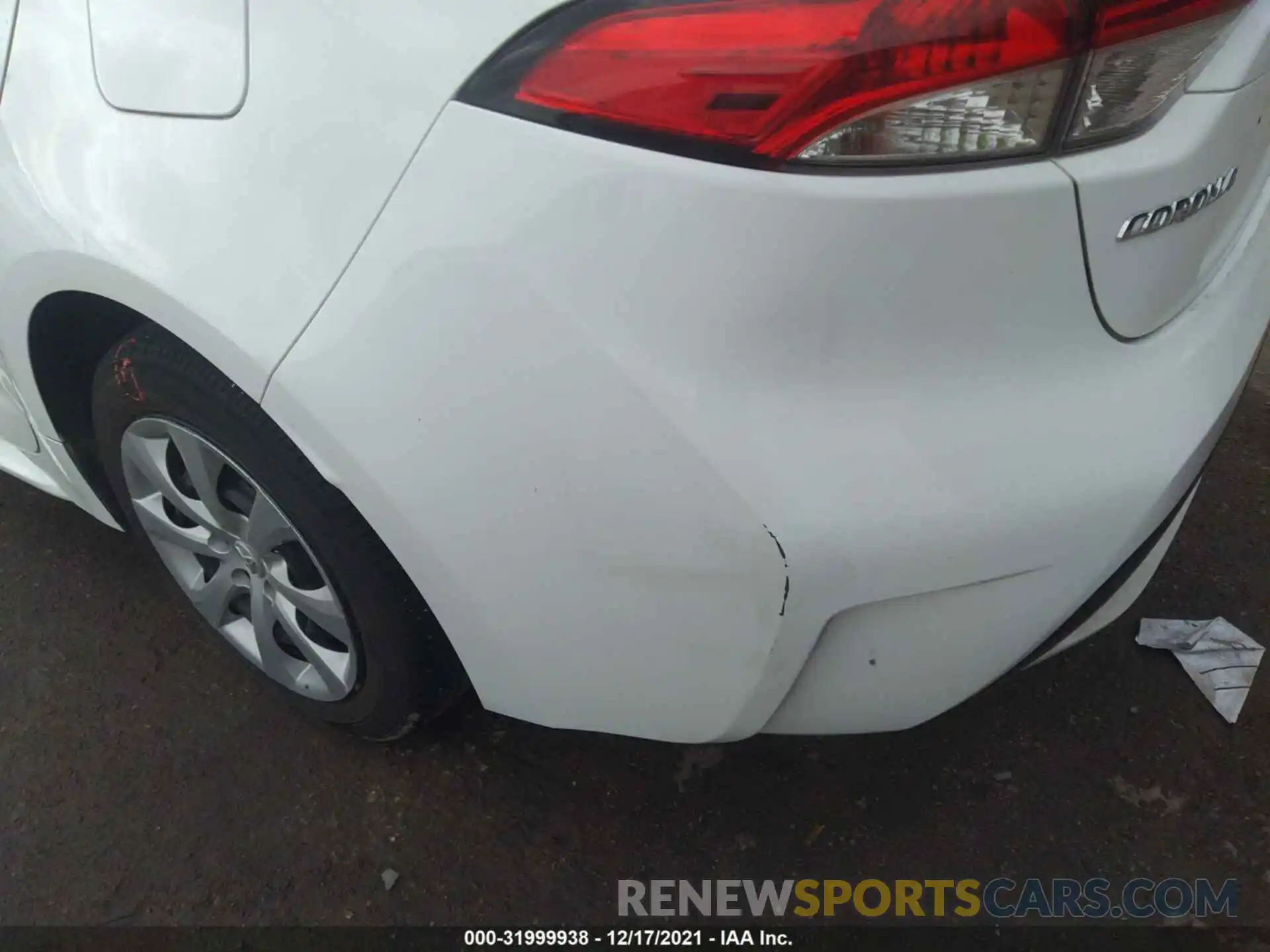 6 Photograph of a damaged car 5YFEPRAE4LP115985 TOYOTA COROLLA 2020