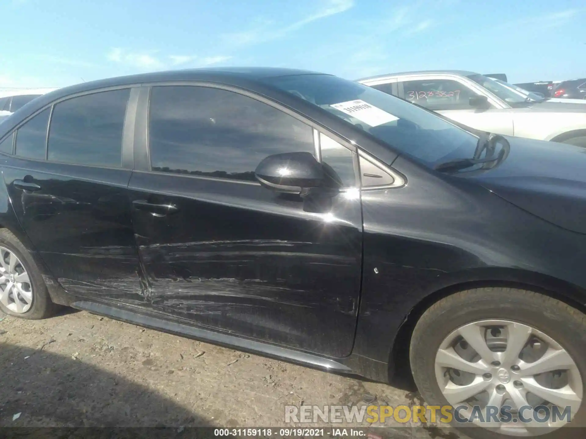 6 Photograph of a damaged car 5YFEPRAE4LP116148 TOYOTA COROLLA 2020