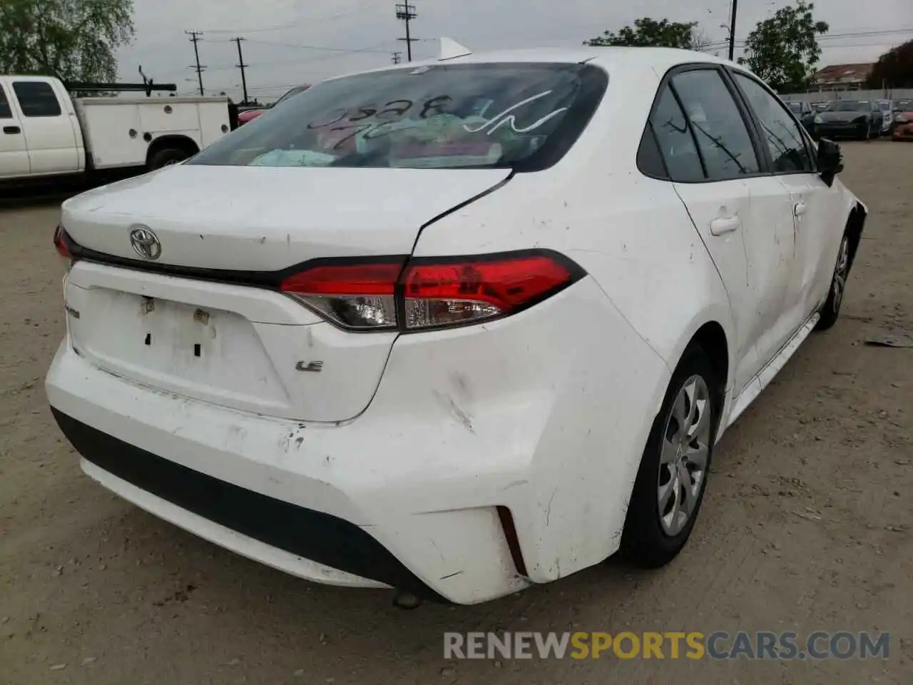 4 Photograph of a damaged car 5YFEPRAE4LP116442 TOYOTA COROLLA 2020