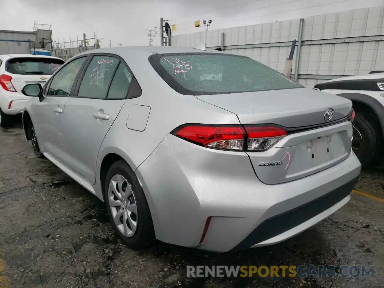 3 Photograph of a damaged car 5YFEPRAE4LP116506 TOYOTA COROLLA 2020