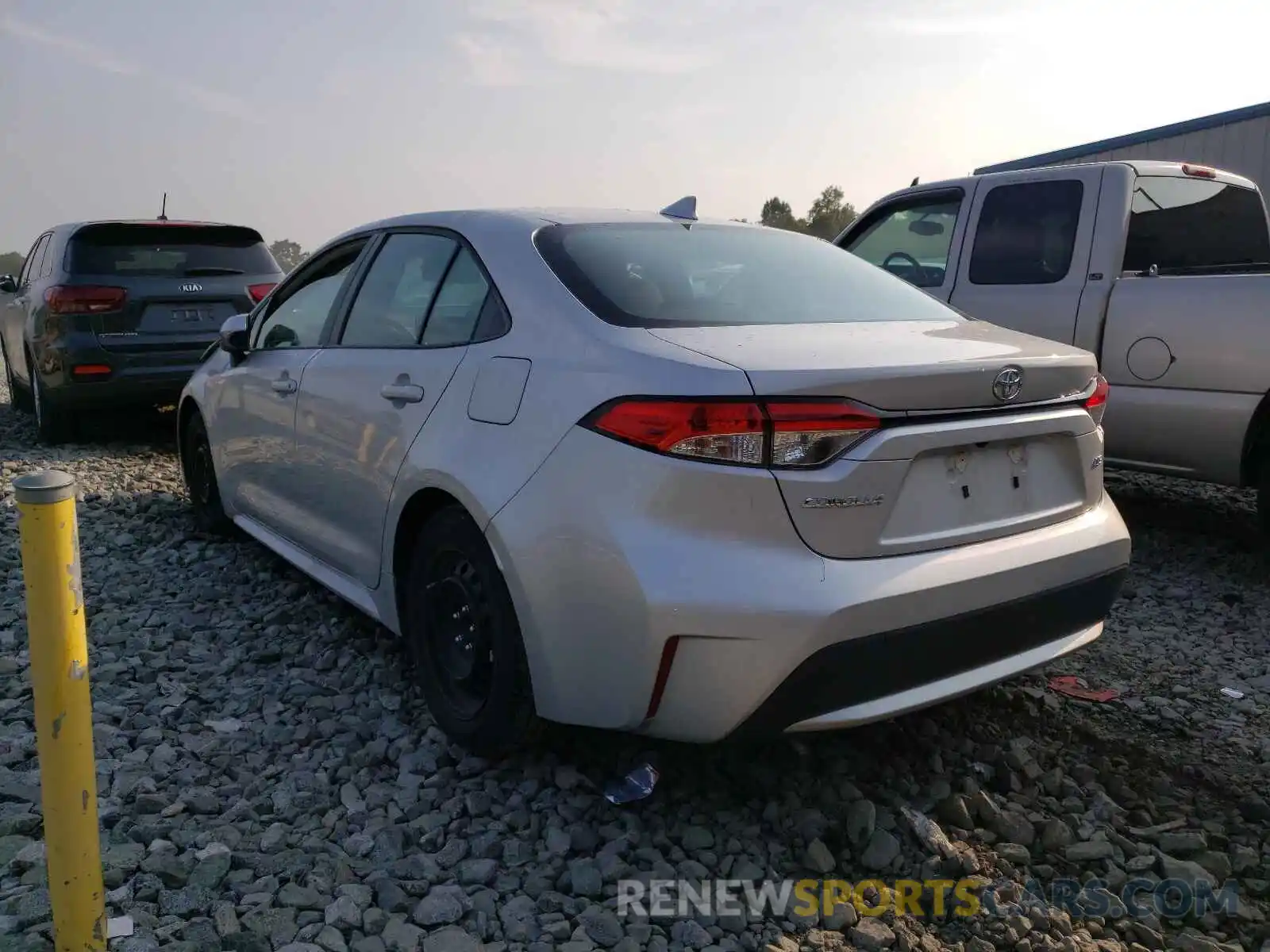 3 Photograph of a damaged car 5YFEPRAE4LP116571 TOYOTA COROLLA 2020