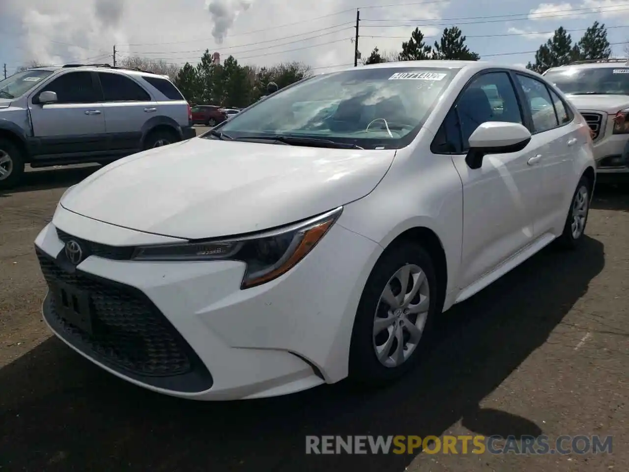 2 Photograph of a damaged car 5YFEPRAE4LP117171 TOYOTA COROLLA 2020