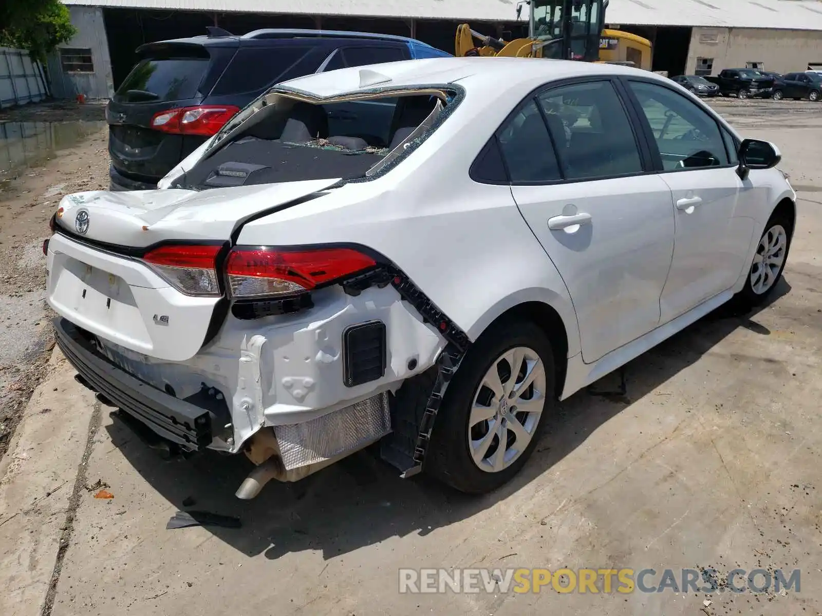 4 Photograph of a damaged car 5YFEPRAE4LP117607 TOYOTA COROLLA 2020