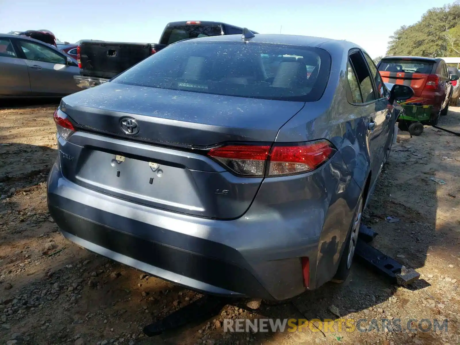 4 Photograph of a damaged car 5YFEPRAE4LP117767 TOYOTA COROLLA 2020