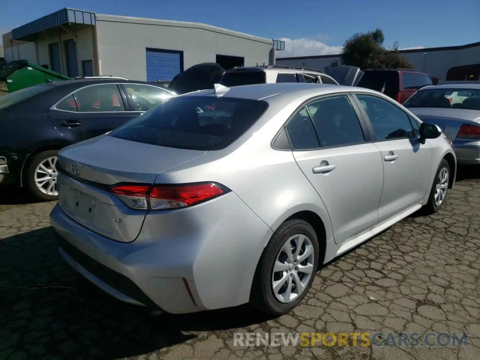 4 Photograph of a damaged car 5YFEPRAE4LP117882 TOYOTA COROLLA 2020