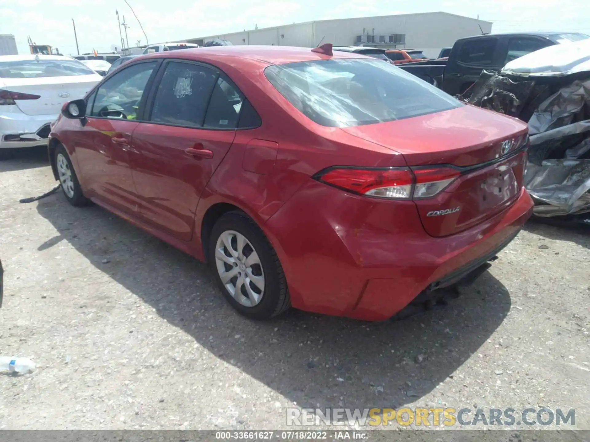 3 Photograph of a damaged car 5YFEPRAE4LP118577 TOYOTA COROLLA 2020