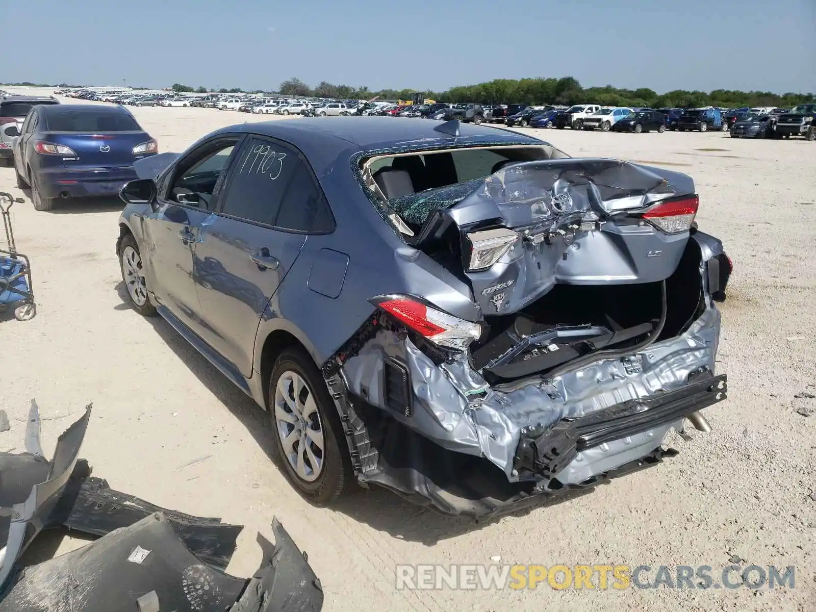 3 Photograph of a damaged car 5YFEPRAE4LP120376 TOYOTA COROLLA 2020