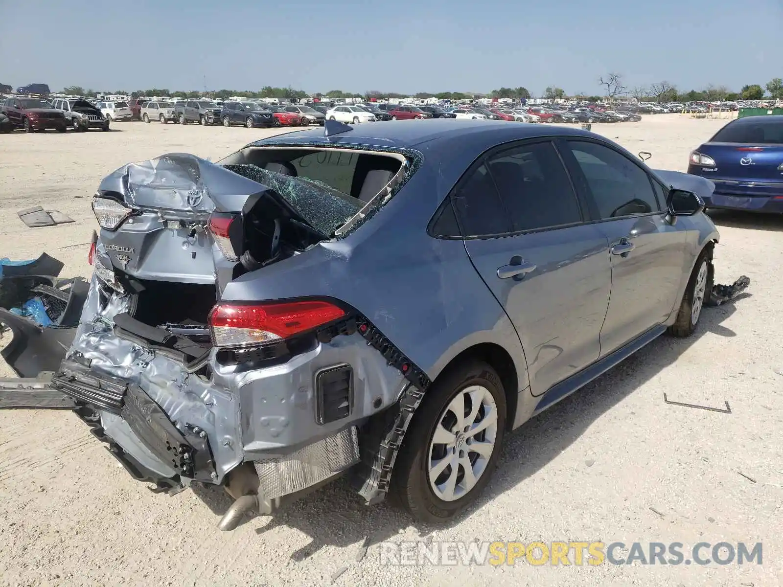 4 Photograph of a damaged car 5YFEPRAE4LP120376 TOYOTA COROLLA 2020