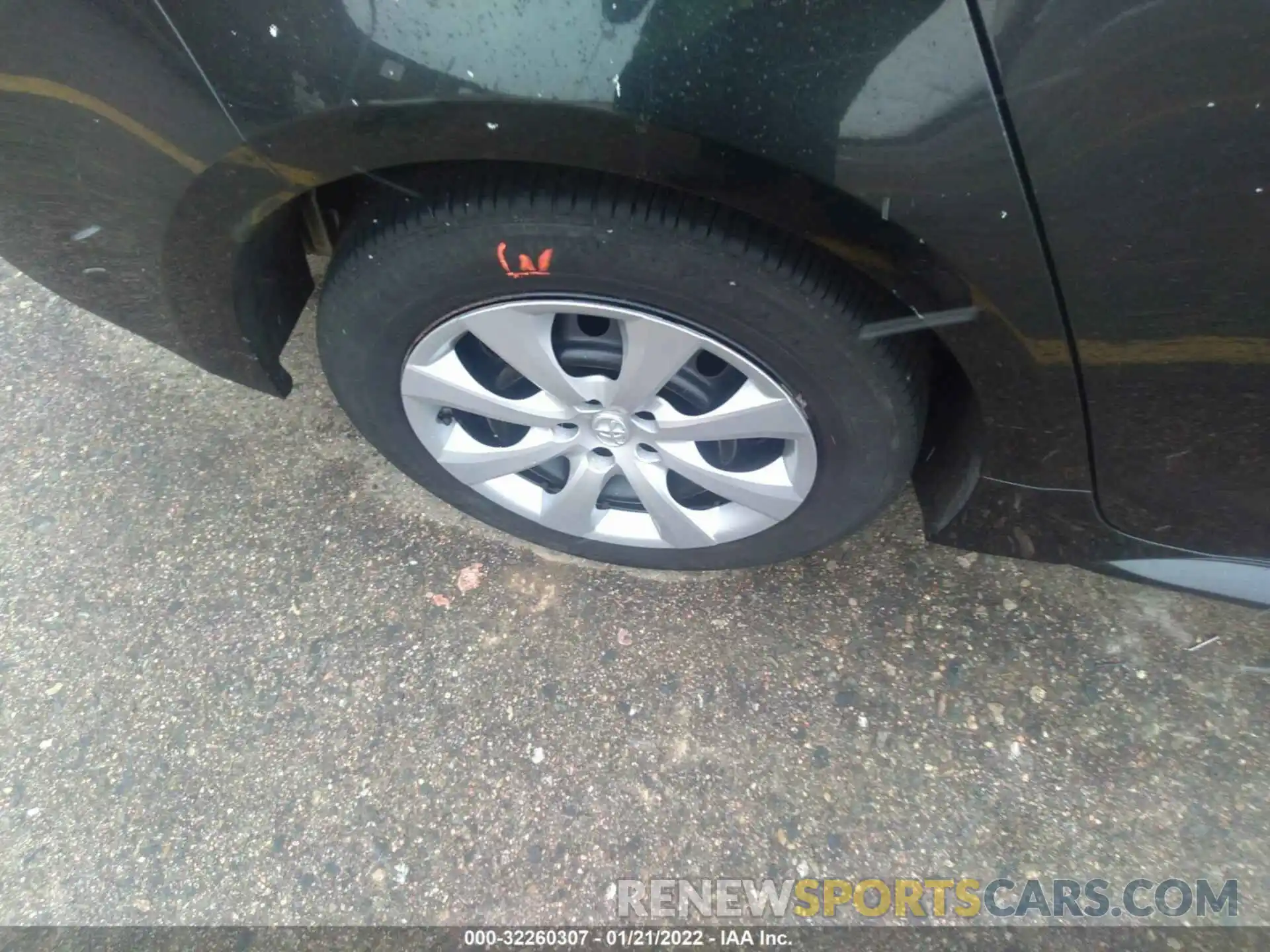 16 Photograph of a damaged car 5YFEPRAE4LP120474 TOYOTA COROLLA 2020