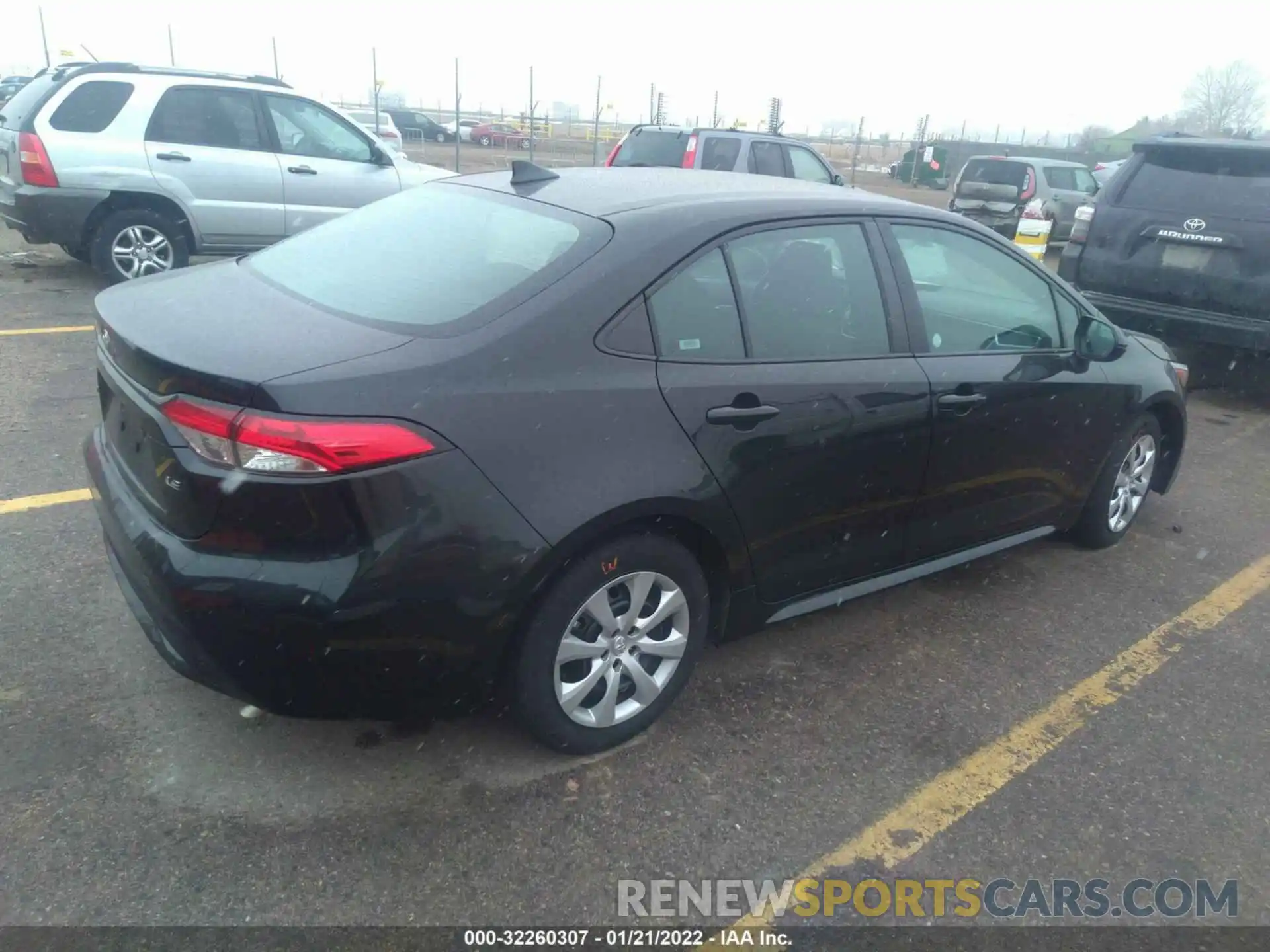 4 Photograph of a damaged car 5YFEPRAE4LP120474 TOYOTA COROLLA 2020