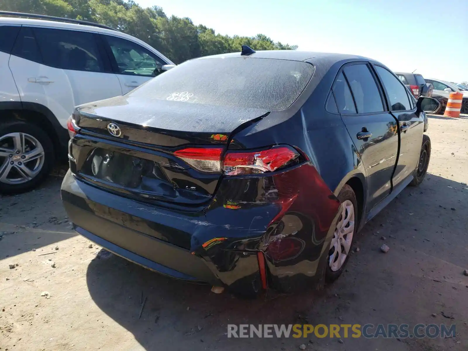 4 Photograph of a damaged car 5YFEPRAE4LP122614 TOYOTA COROLLA 2020