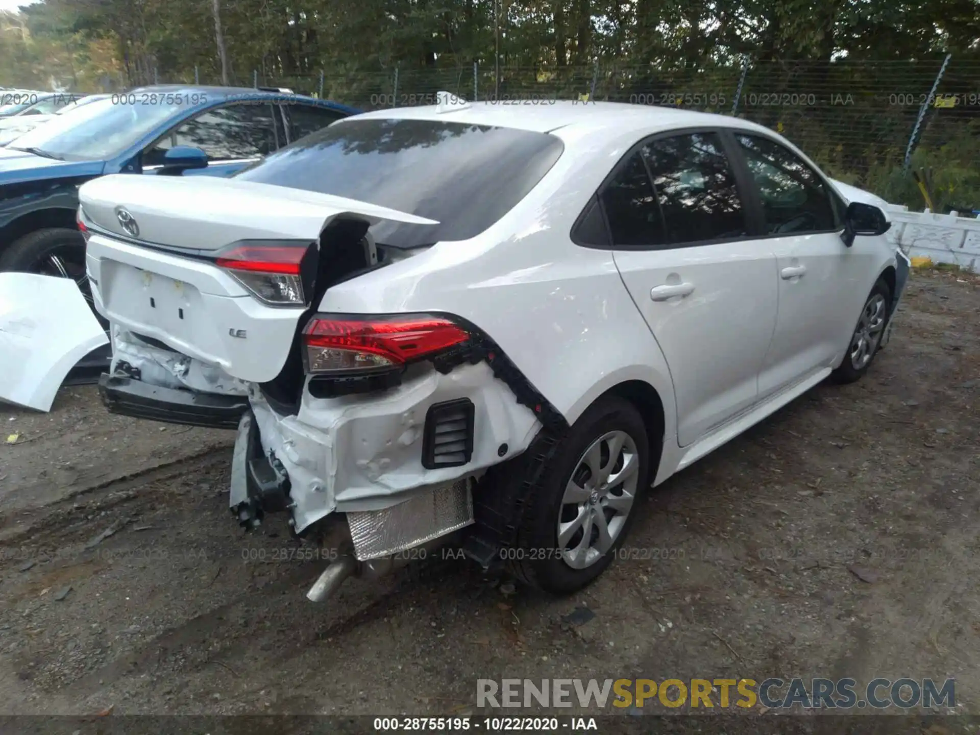 4 Photograph of a damaged car 5YFEPRAE4LP122743 TOYOTA COROLLA 2020