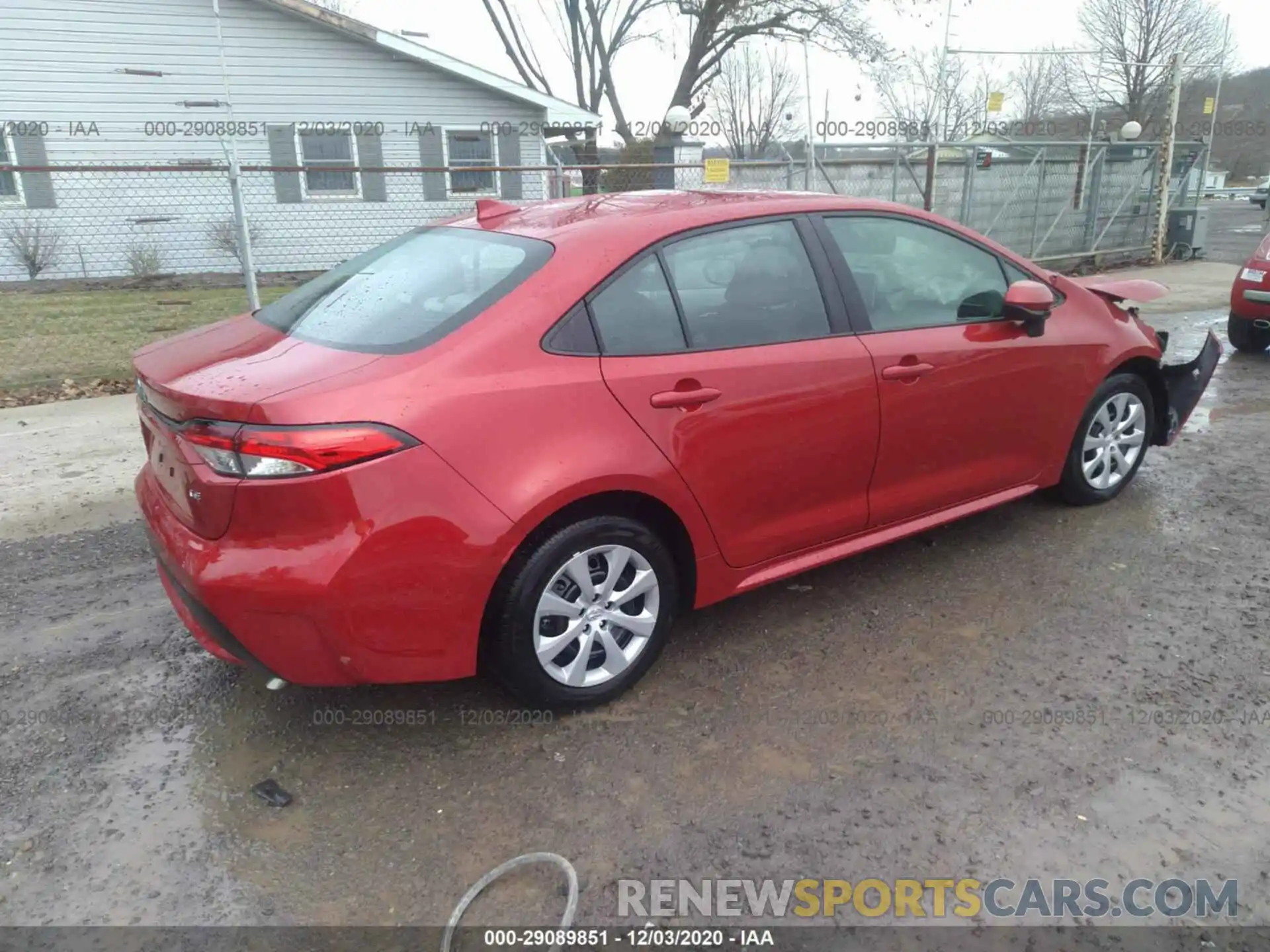 4 Photograph of a damaged car 5YFEPRAE4LP123231 TOYOTA COROLLA 2020