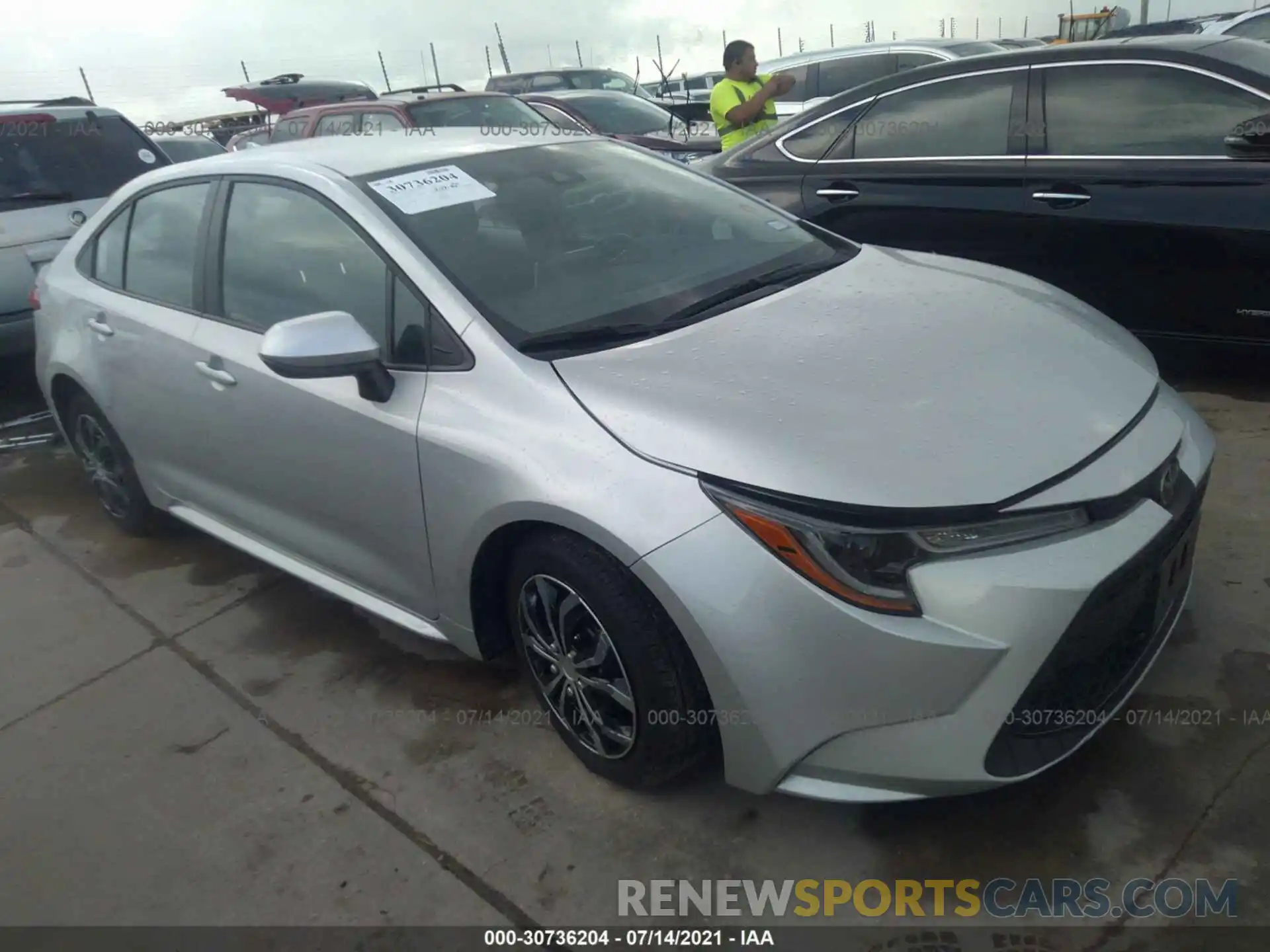 1 Photograph of a damaged car 5YFEPRAE4LP123424 TOYOTA COROLLA 2020