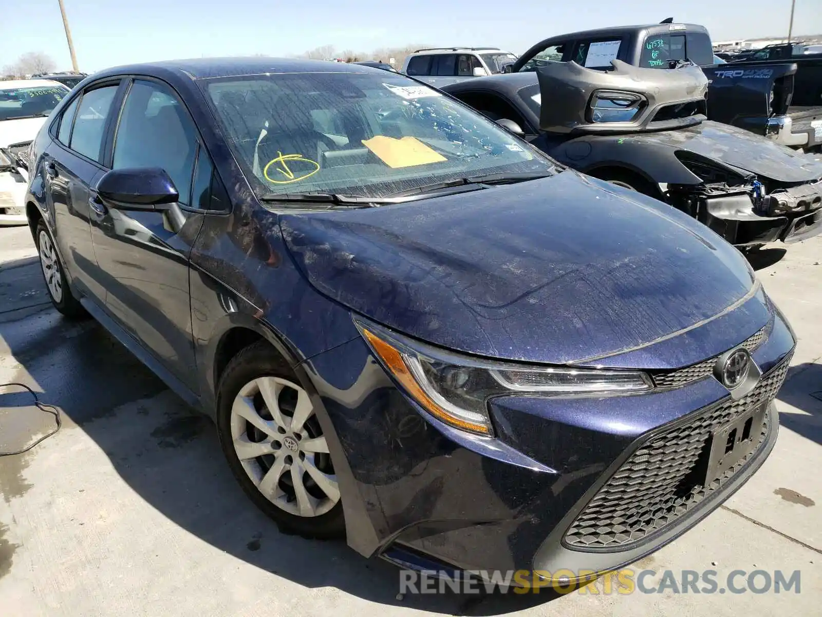 1 Photograph of a damaged car 5YFEPRAE4LP124525 TOYOTA COROLLA 2020