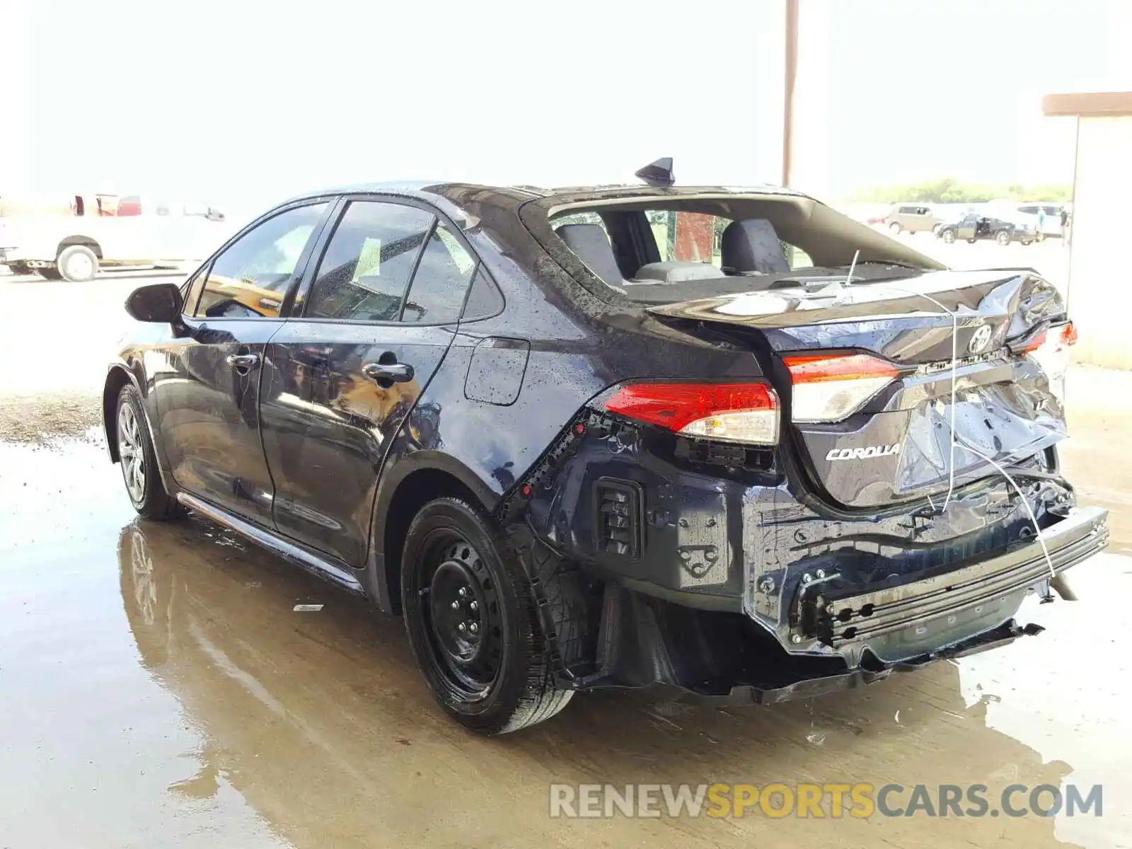 3 Photograph of a damaged car 5YFEPRAE4LP125903 TOYOTA COROLLA 2020