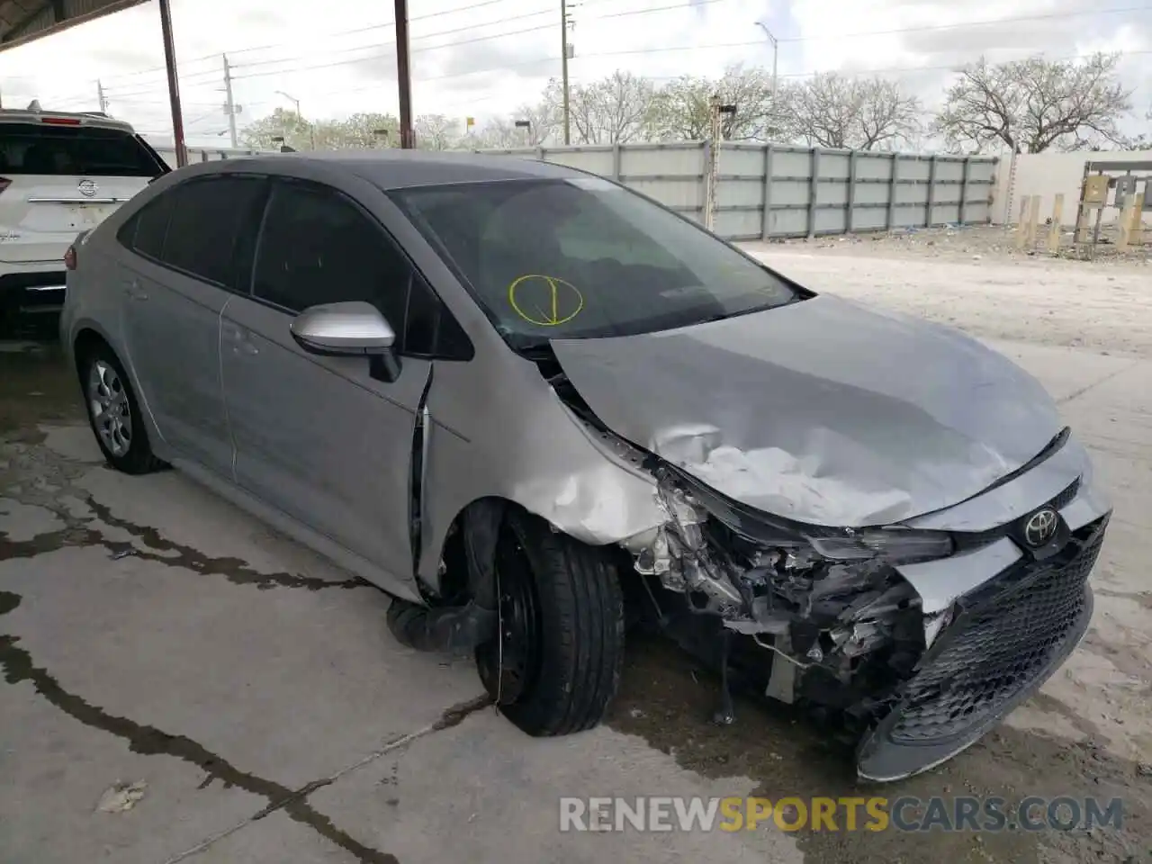 1 Photograph of a damaged car 5YFEPRAE4LP126372 TOYOTA COROLLA 2020