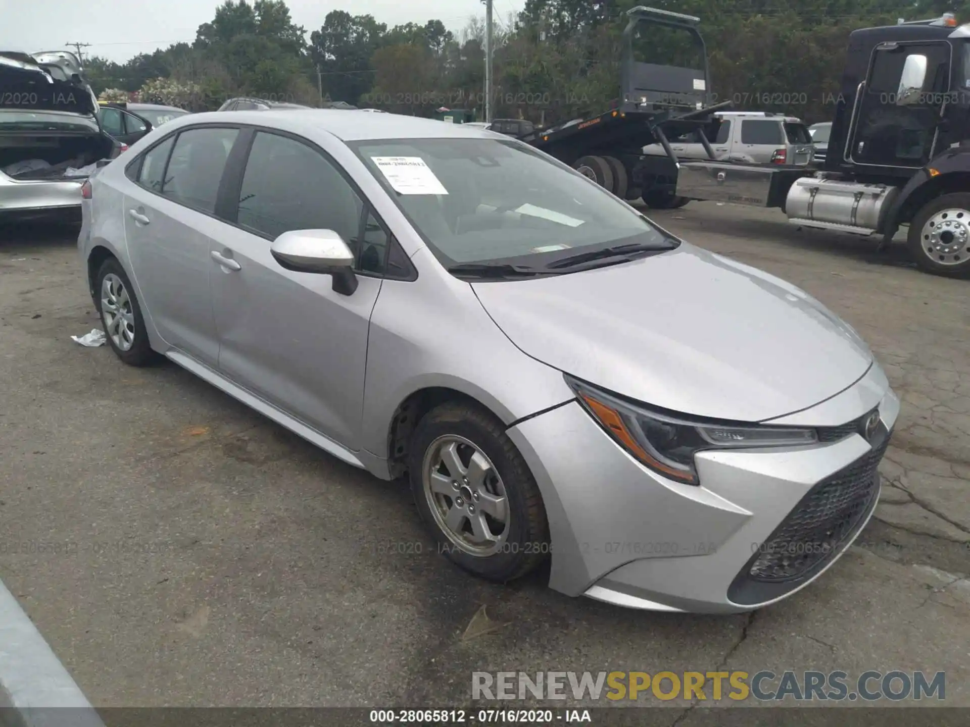 1 Photograph of a damaged car 5YFEPRAE4LP126730 TOYOTA COROLLA 2020