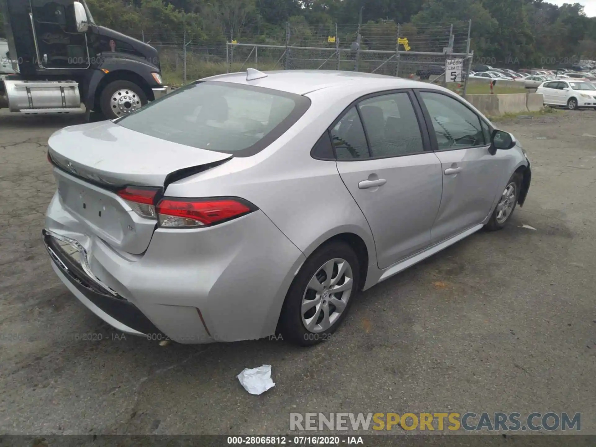 4 Photograph of a damaged car 5YFEPRAE4LP126730 TOYOTA COROLLA 2020